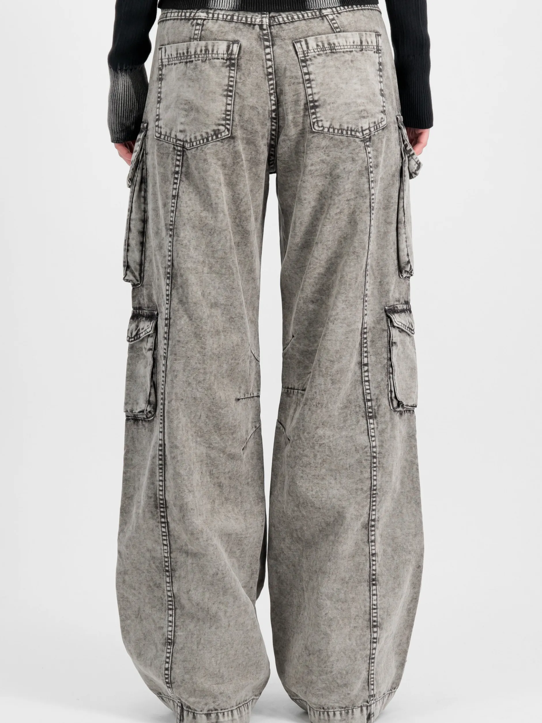 Alpha Industries Damen Hose in grau
