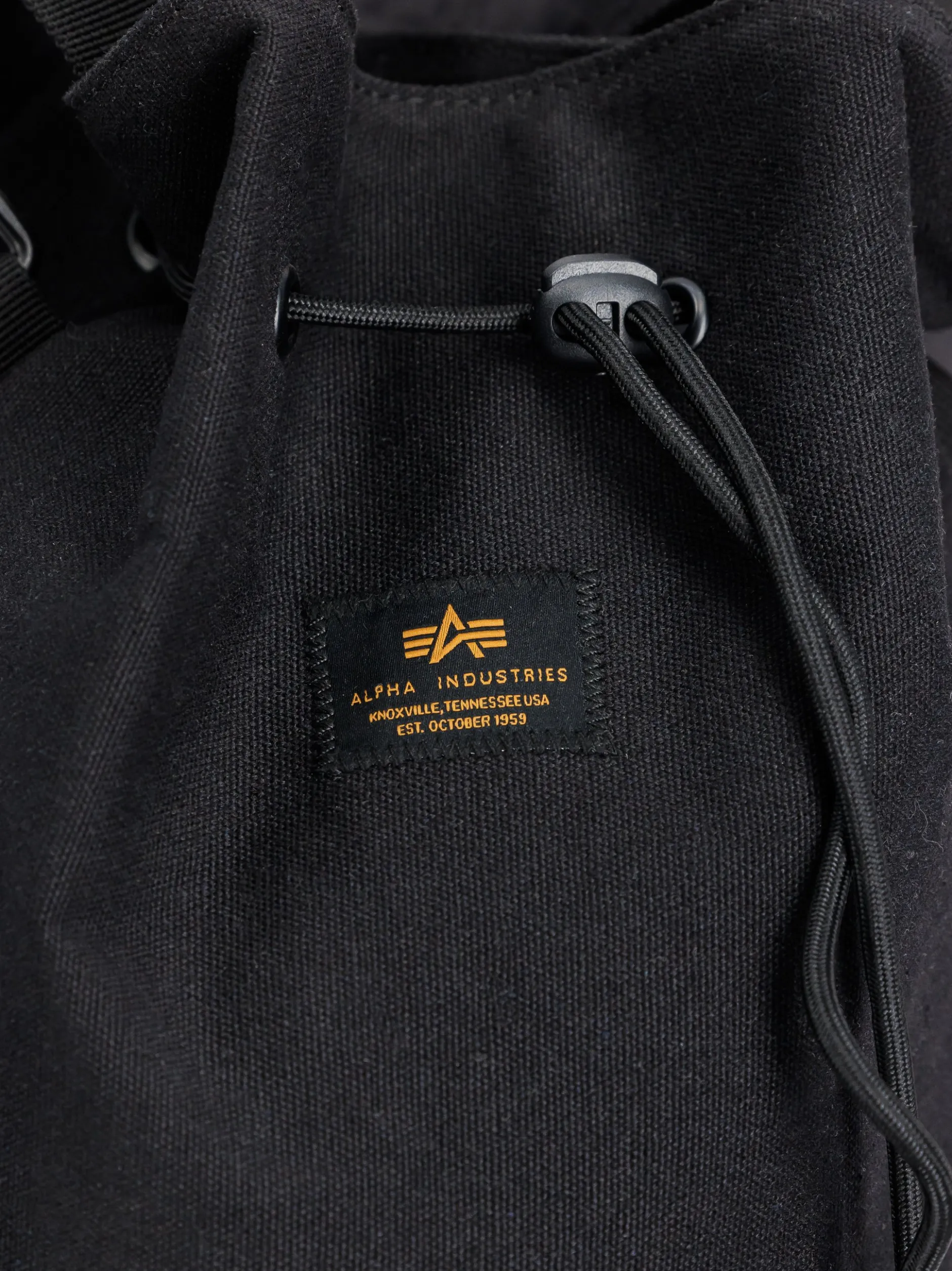 Alpha Industries Damen Tasche in schwarz
