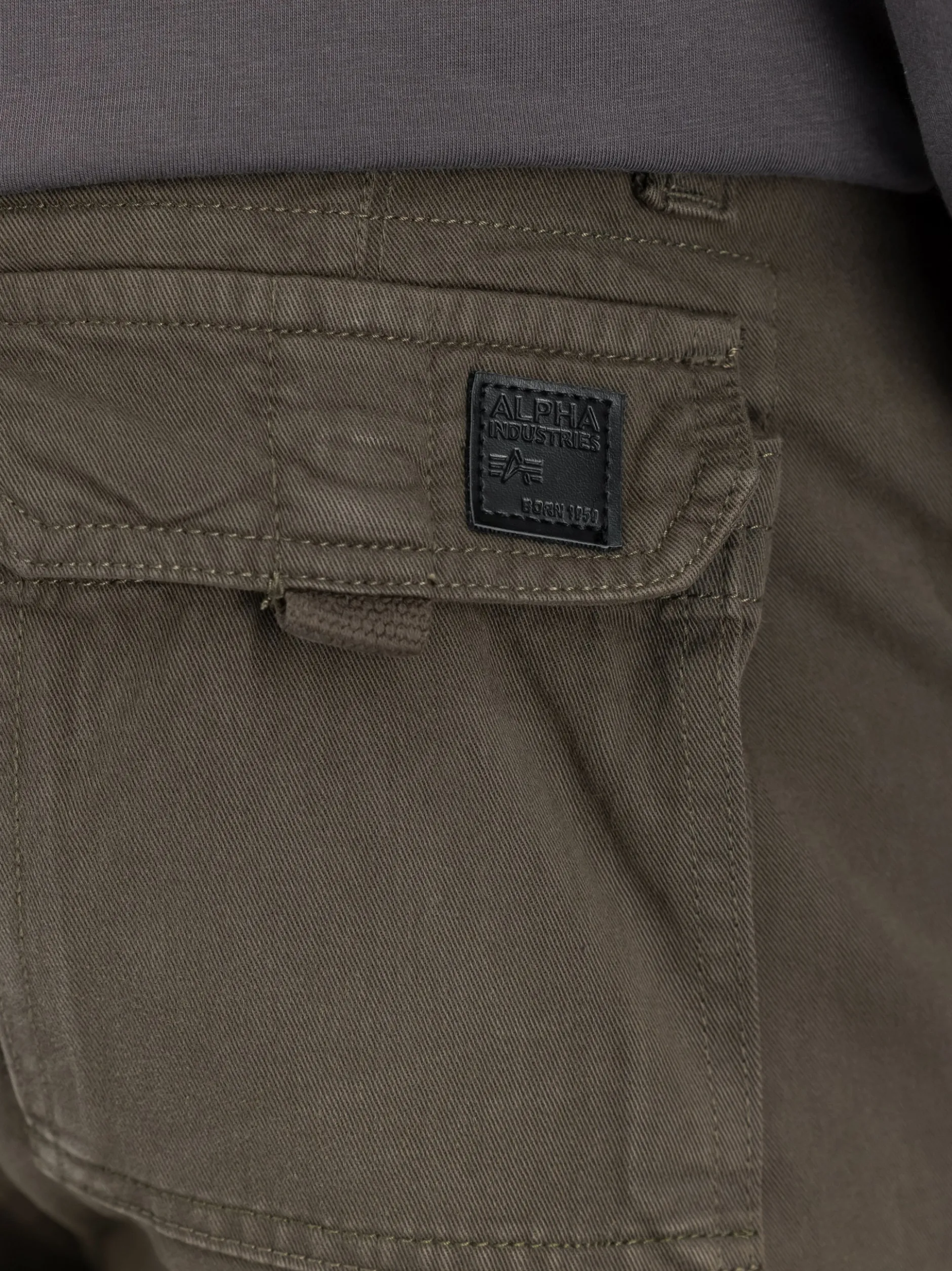 Alpha Industries Herren Hose in grau