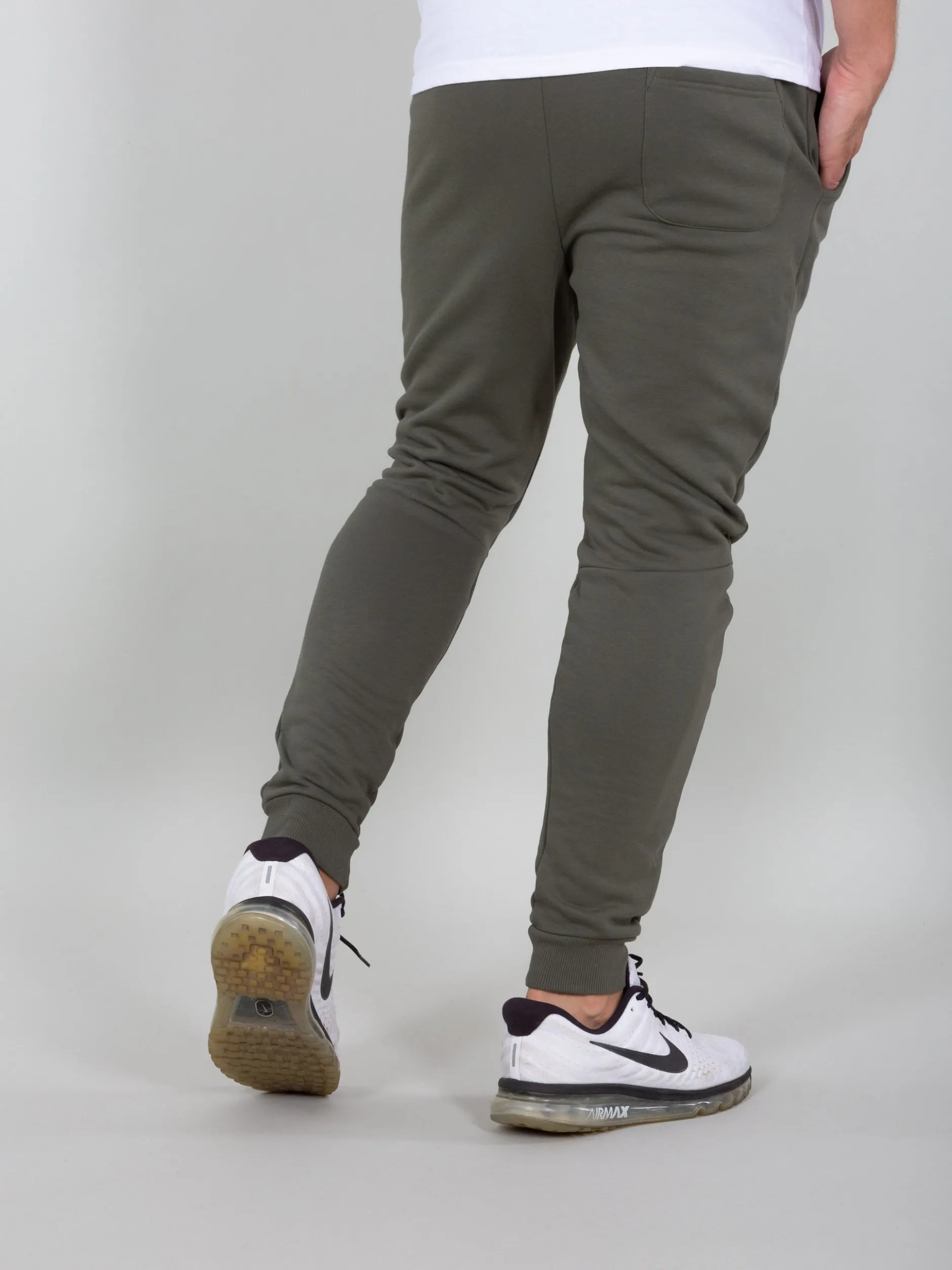 Alpha Industries Herren Jogginghose in oliv