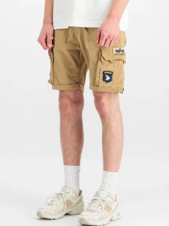 Alpha Industries Herren Shorts in camel