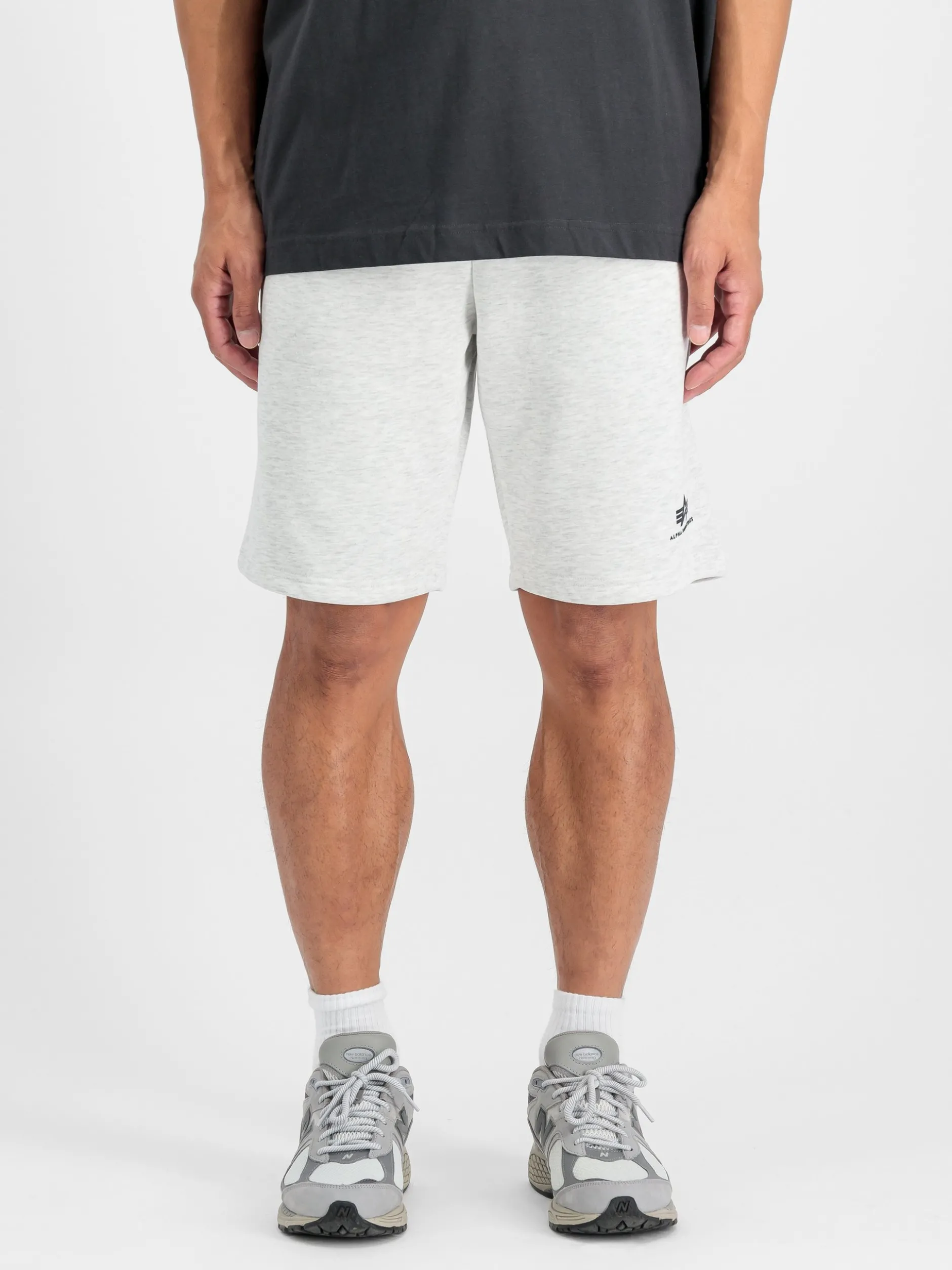 Alpha Industries Herren Shorts in hellgrau