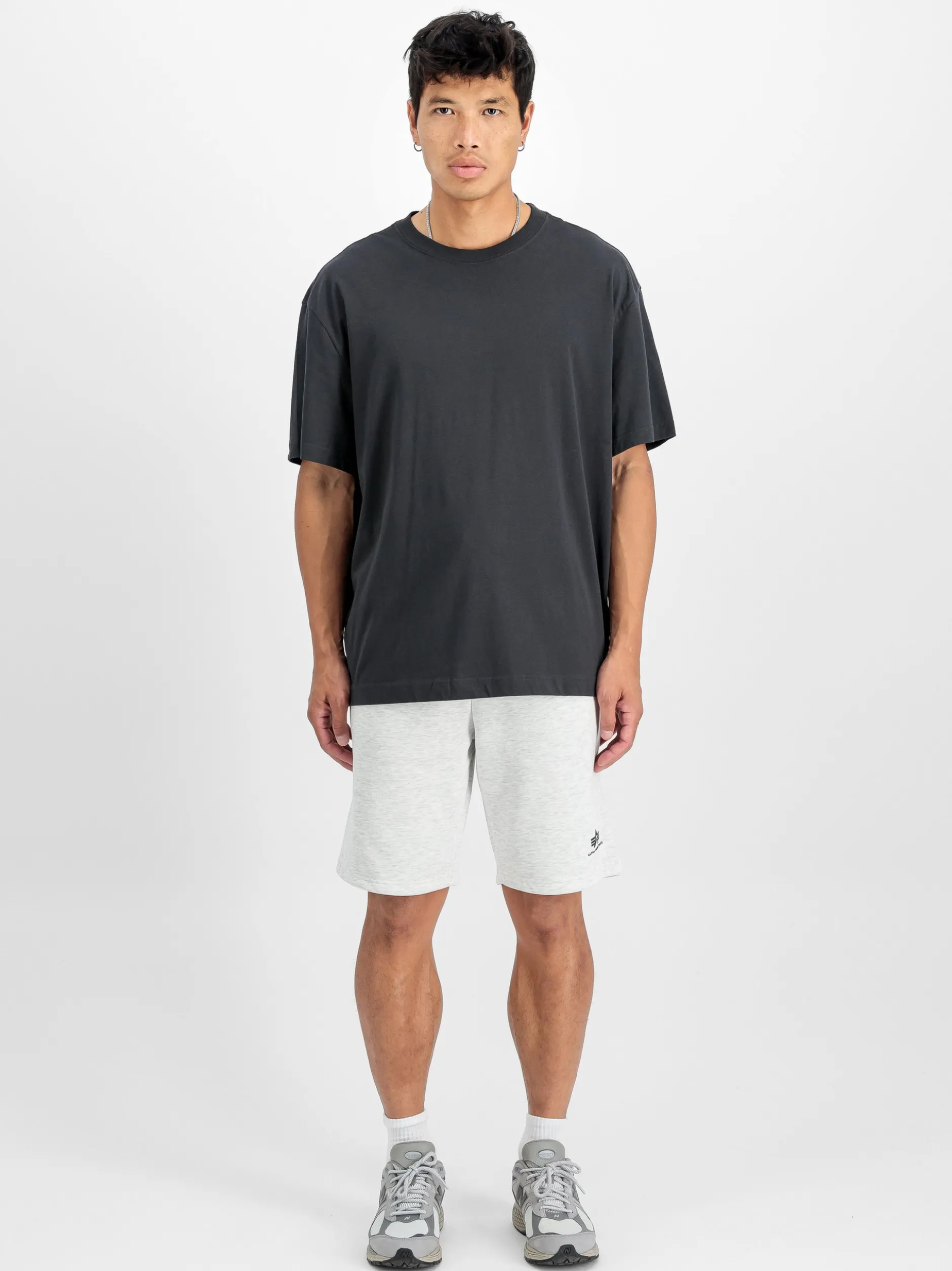 Alpha Industries Herren Shorts in hellgrau