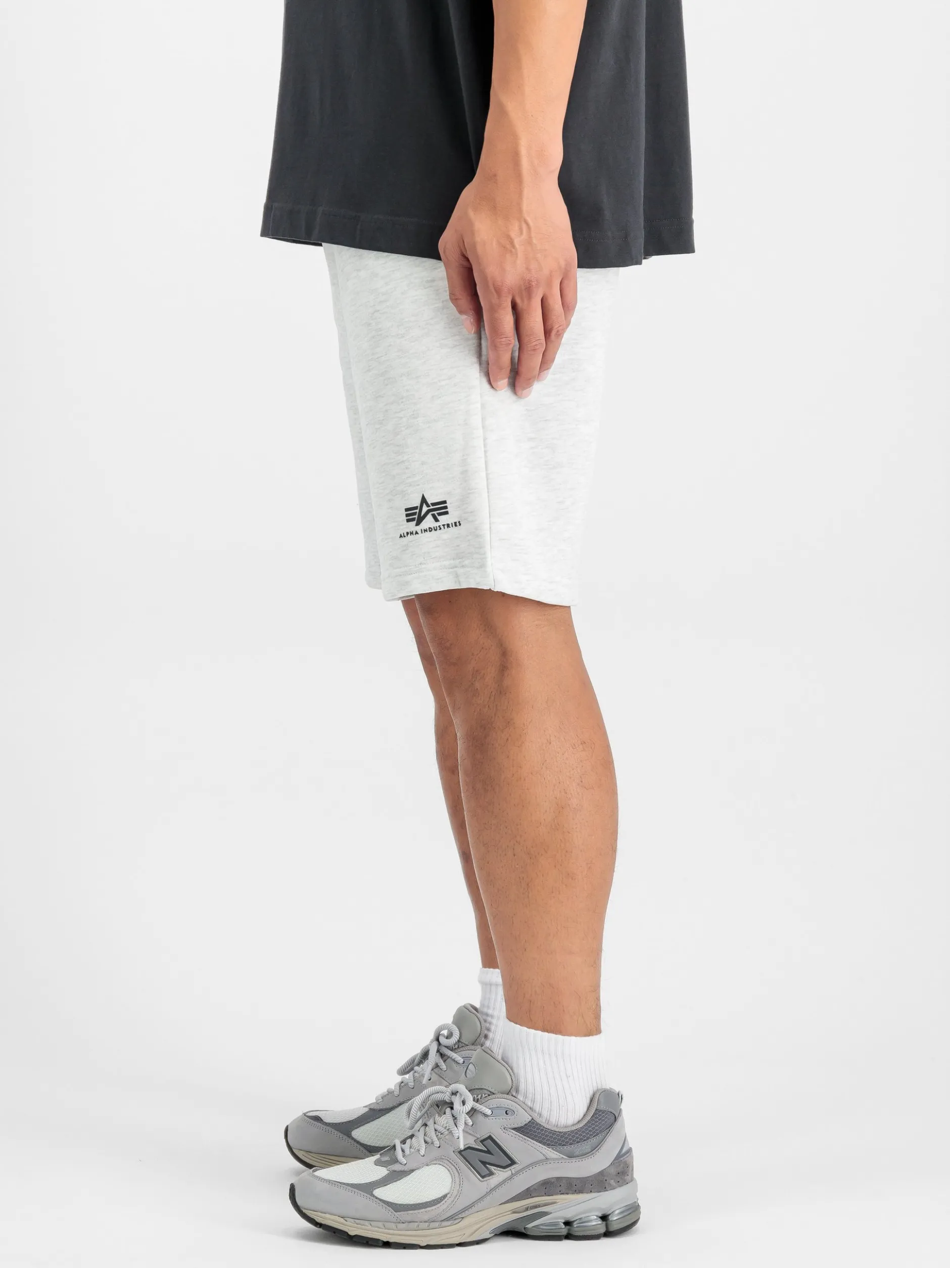 Alpha Industries Herren Shorts in hellgrau