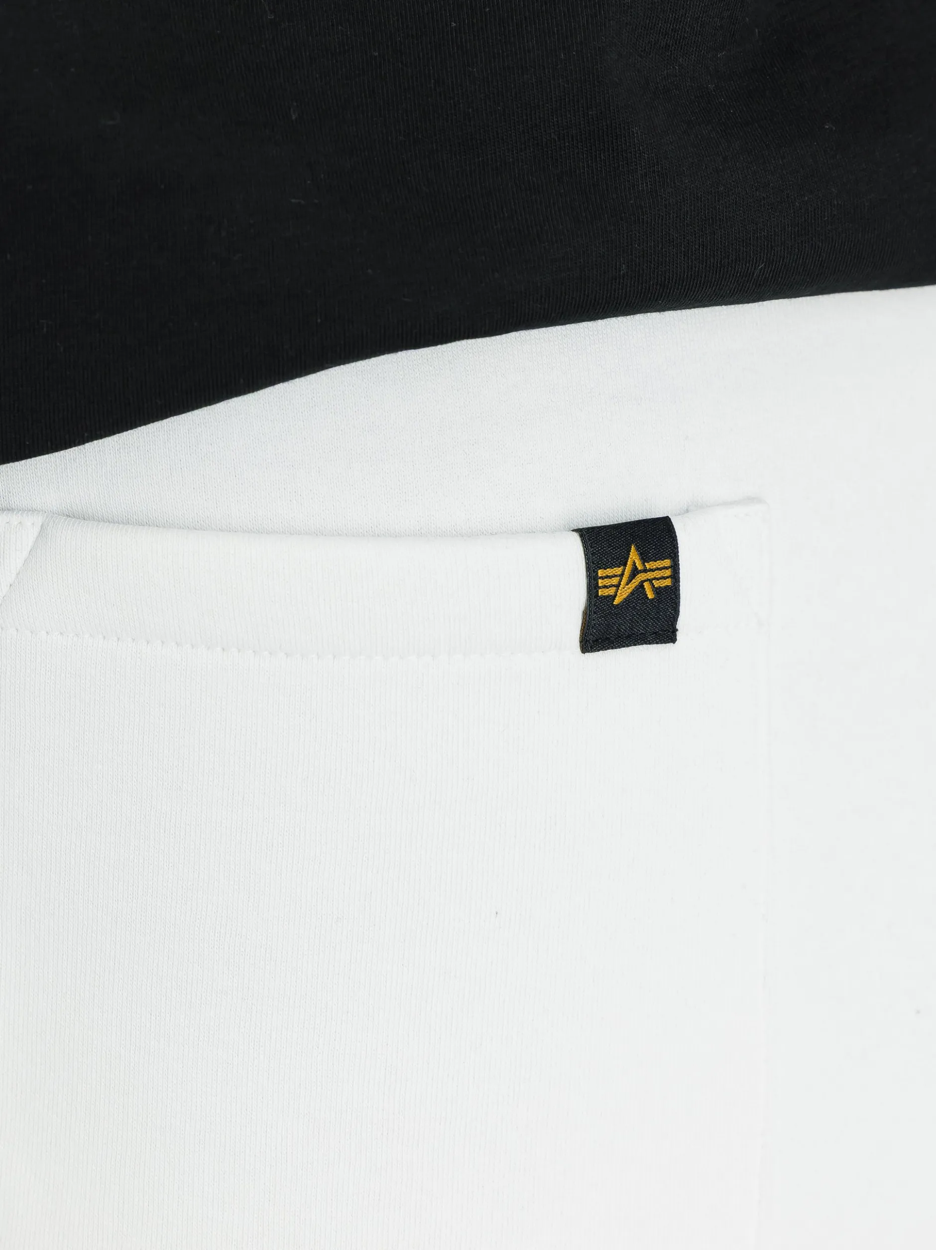 Alpha Industries Herren Shorts in weiß