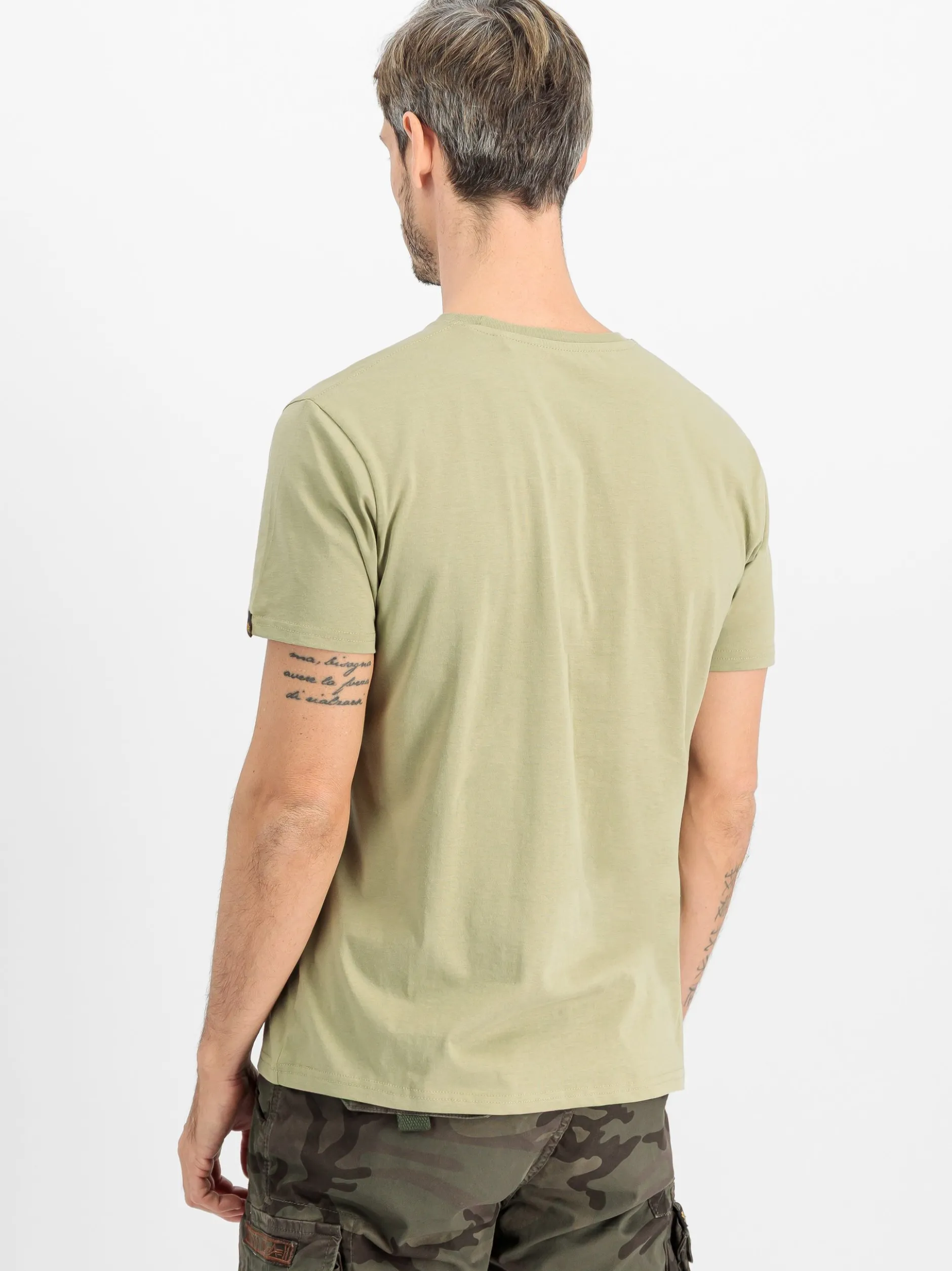 Alpha Industries Herren T-Shirt in oliv