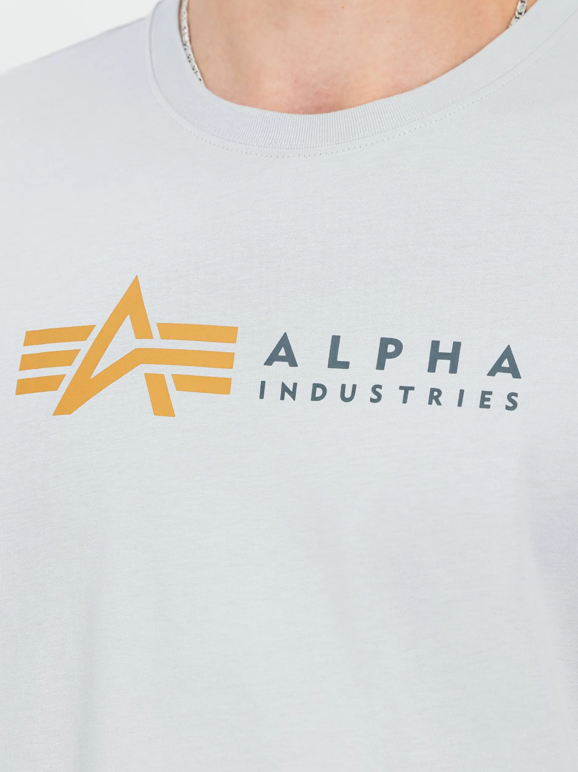 Alpha Industries Herren T-Shirt in hellblau