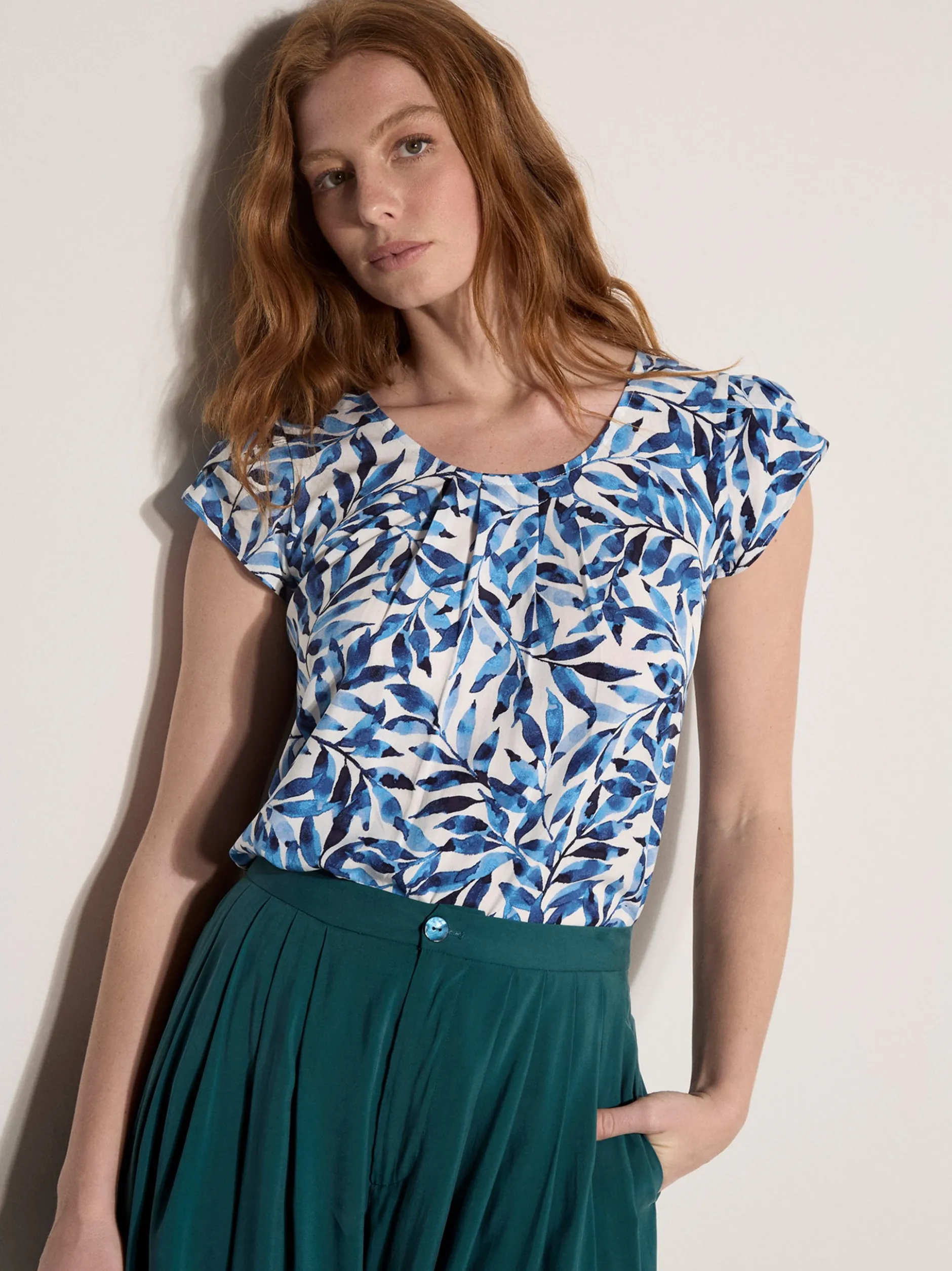 Apricot Damen Bluse in blau - Ausschnitt: Rundhals