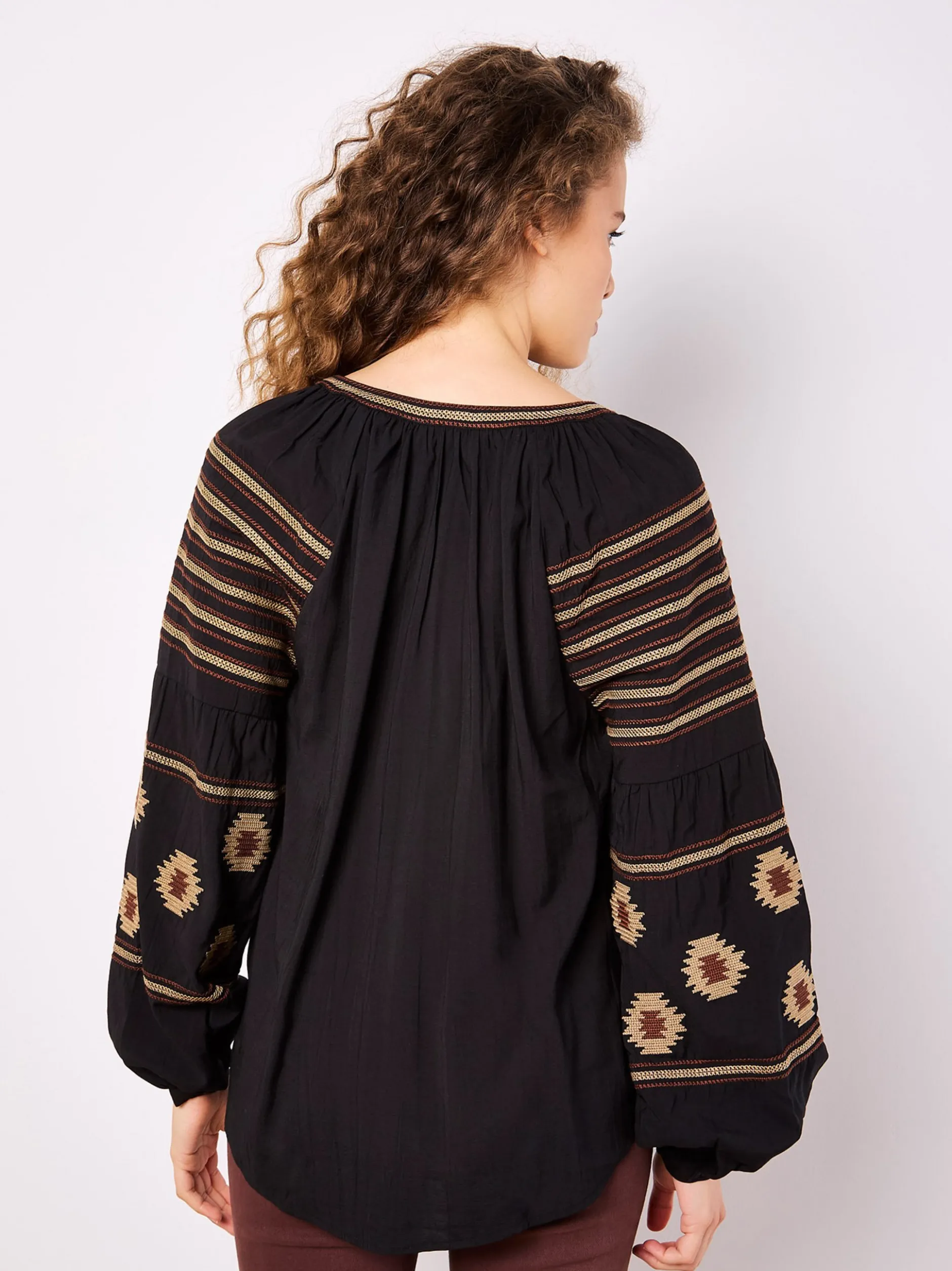 Apricot Damen Bluse in schwarz - Ärmel: langarm