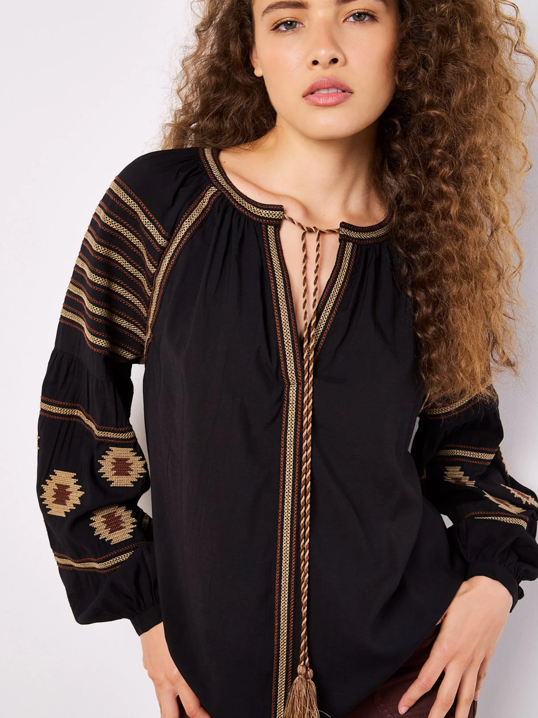 Apricot Damen Bluse in schwarz - Ärmel: langarm