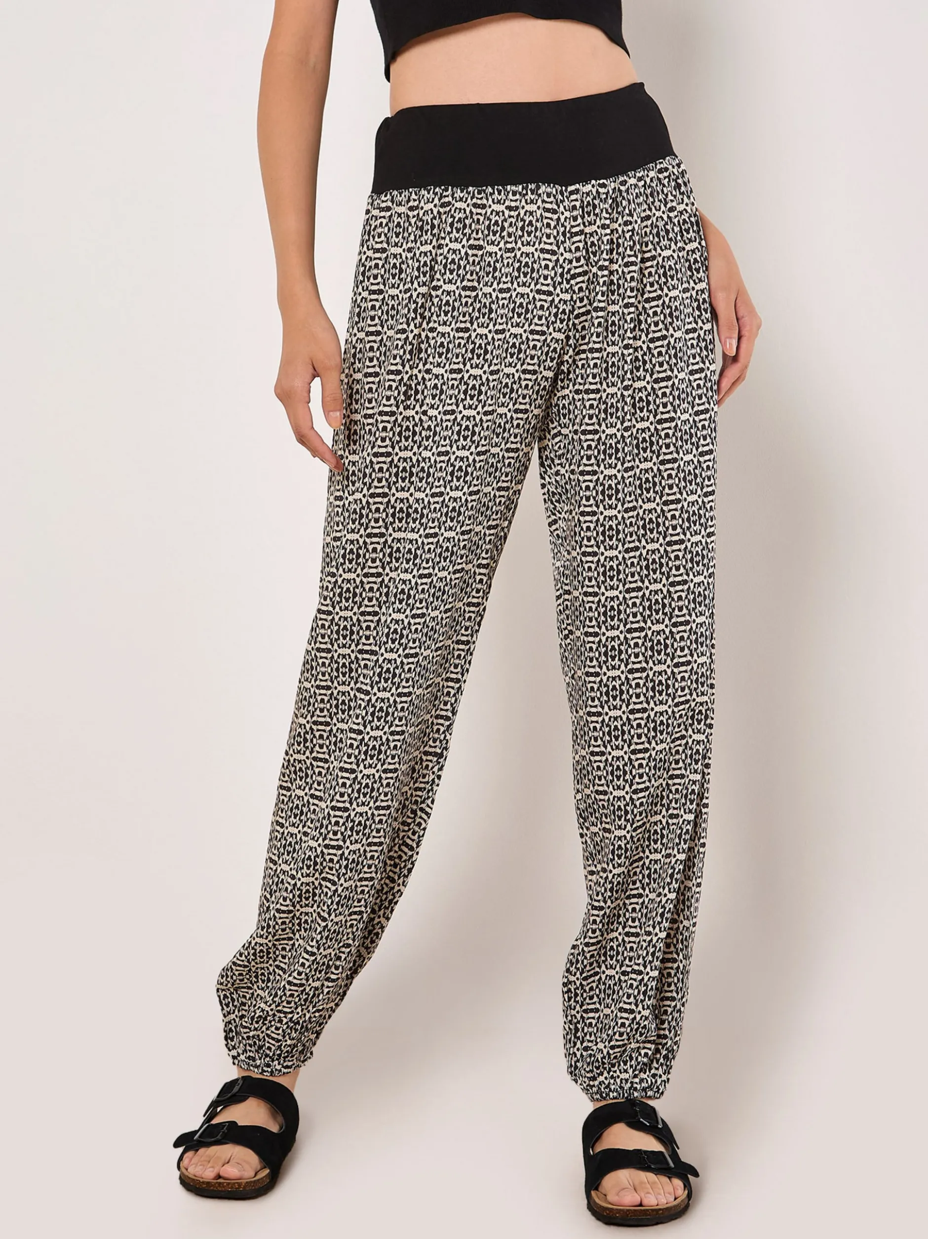 Apricot Damen Hose in schwarz weiß - Länge: lang