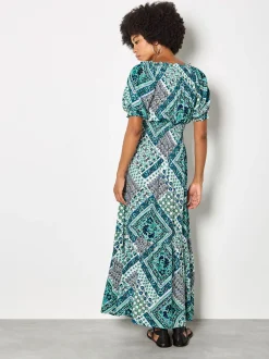 Apricot Damen Maxikleid in blau - Ausschnitt: Karree