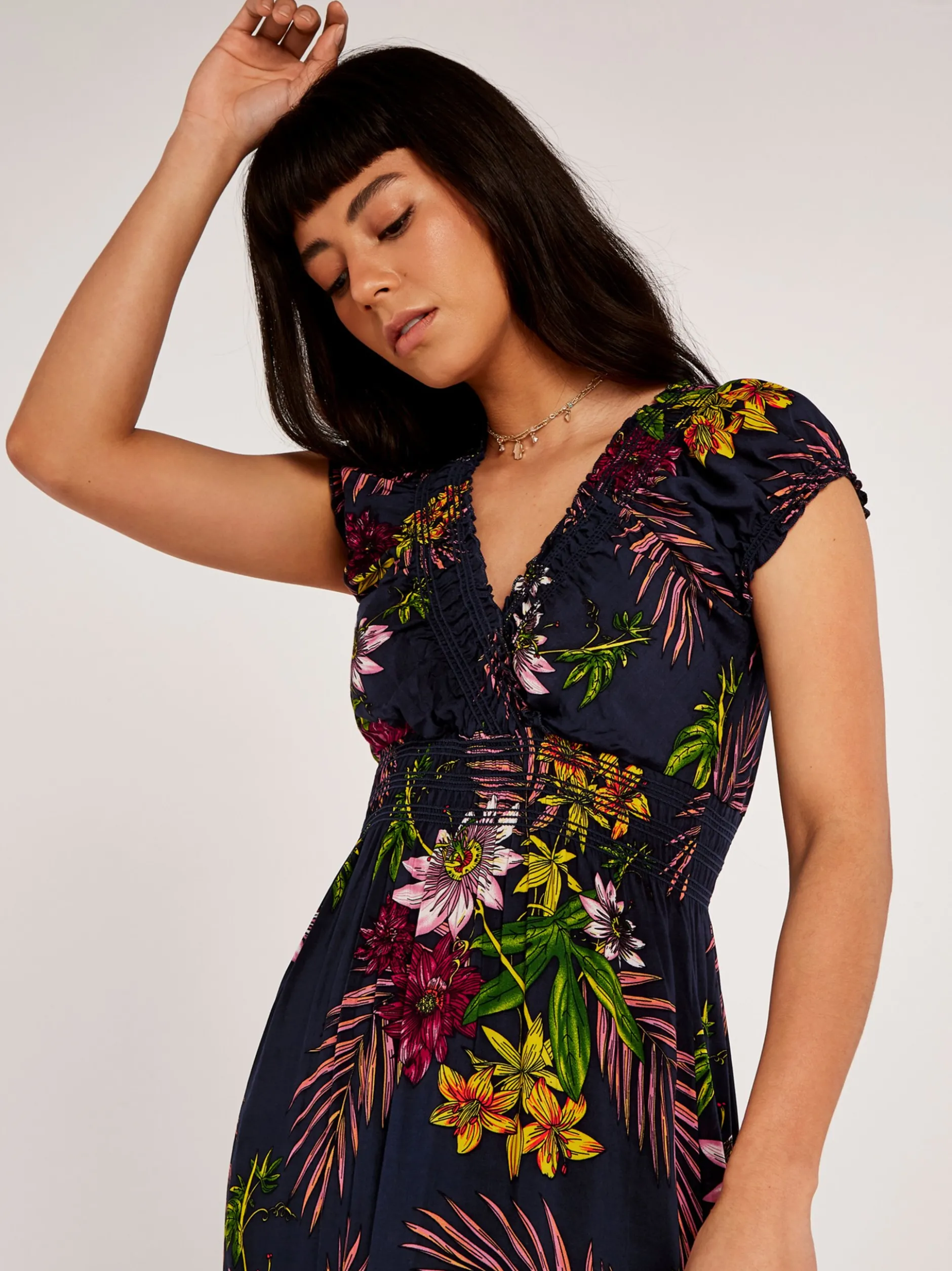 Apricot Damen Maxikleid in marine blau - Länge: lang