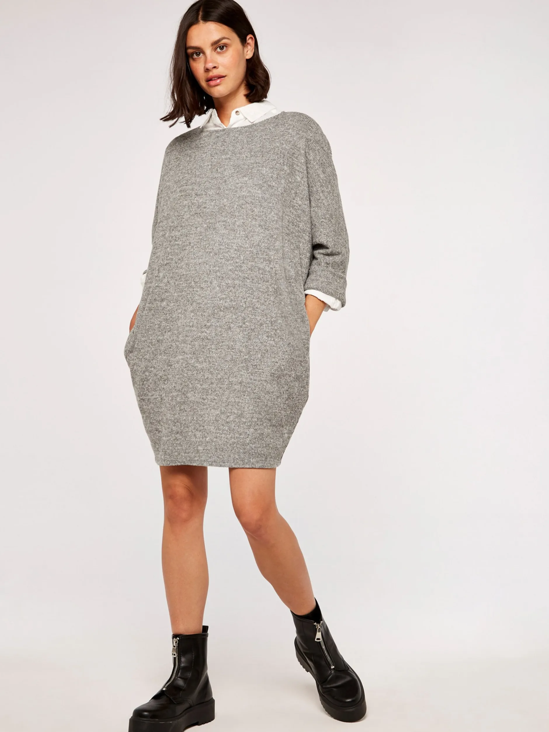 Apricot Damen Minikleid in grau - Ausschnitt: Rundhals