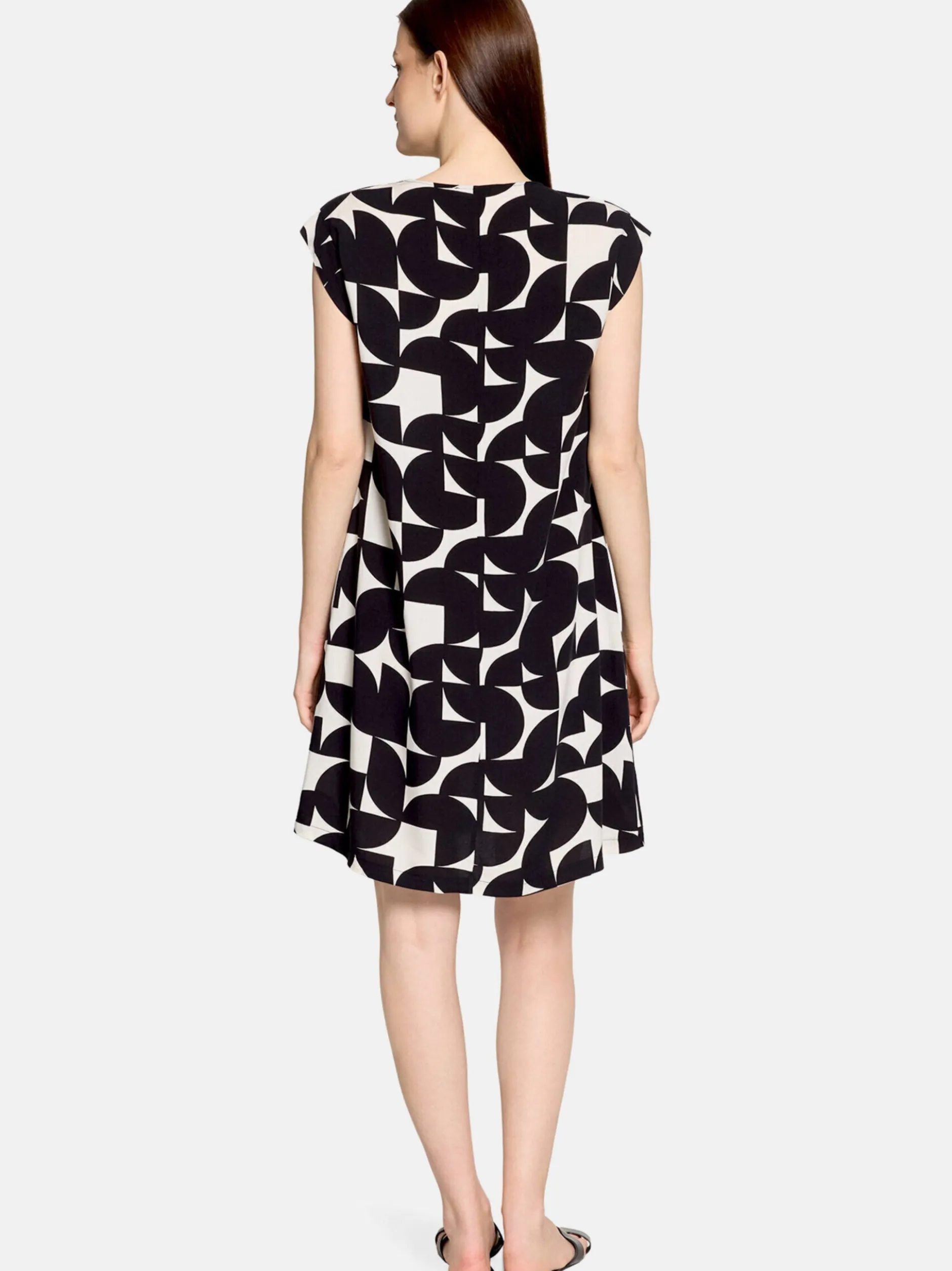 Betty & Co Damen Casual-Kleid in schwarz beige