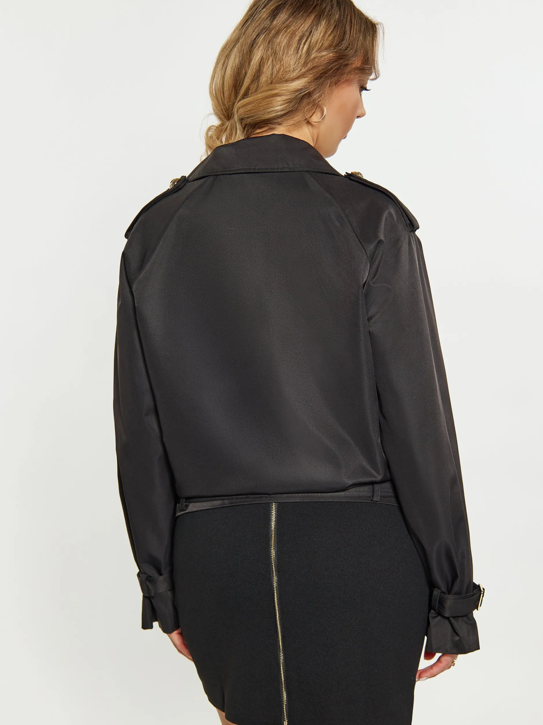 Faina Damen Jacke in schwarz