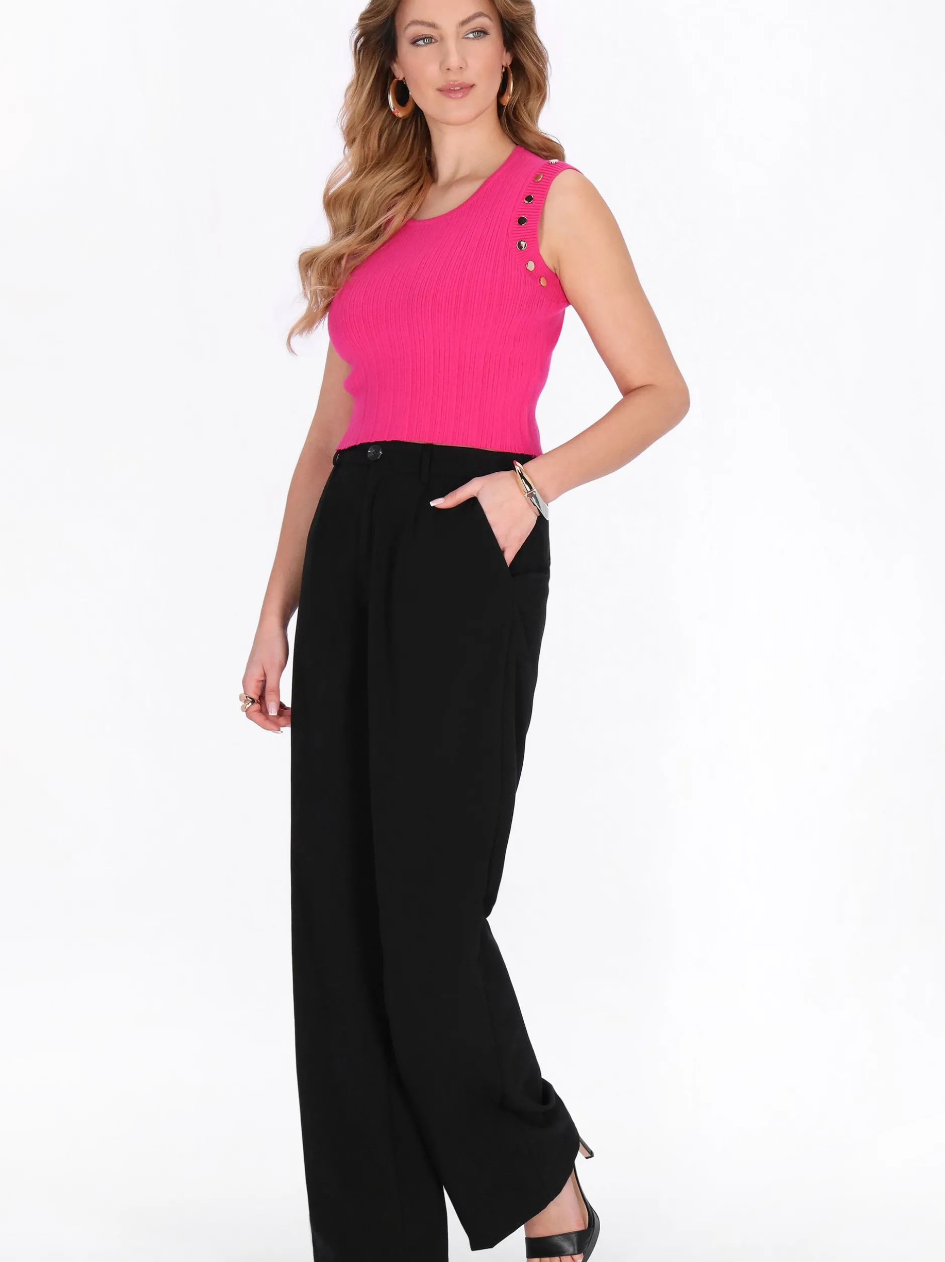 Faina Damen Stricktop in fuchsia - Ausschnitt: Rundhals
