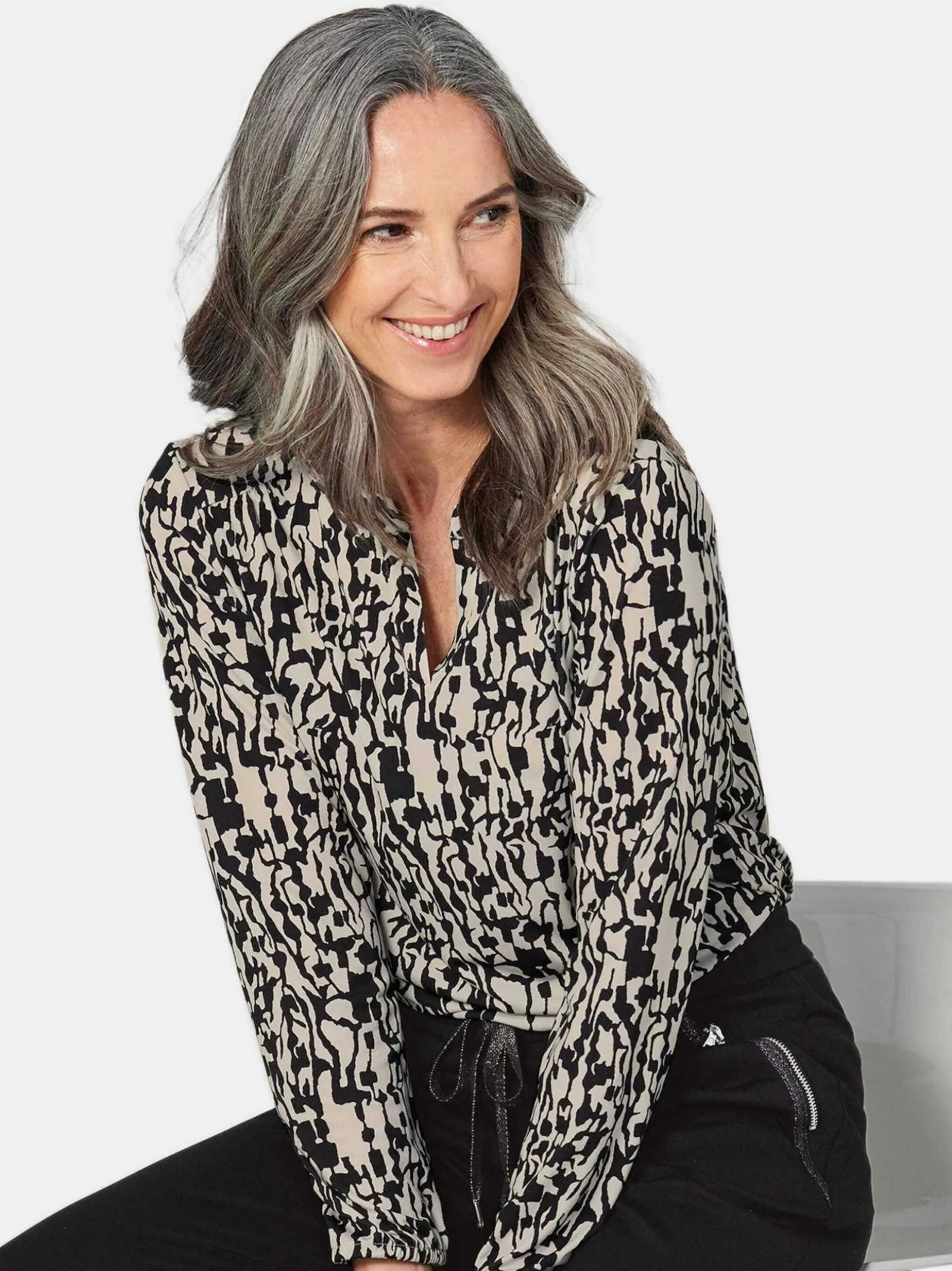 Goldner Damen Blusenshirts in beige - Ärmel: langarm