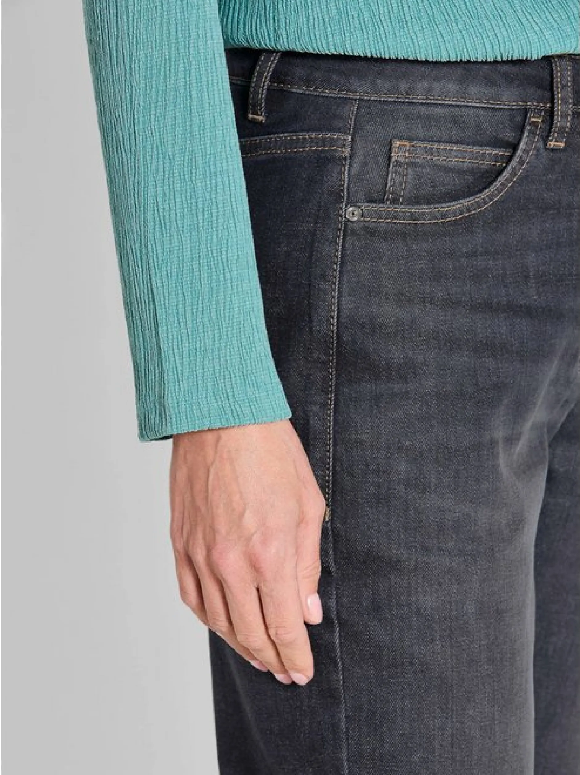 Goldner Damen Jeans in schwarz