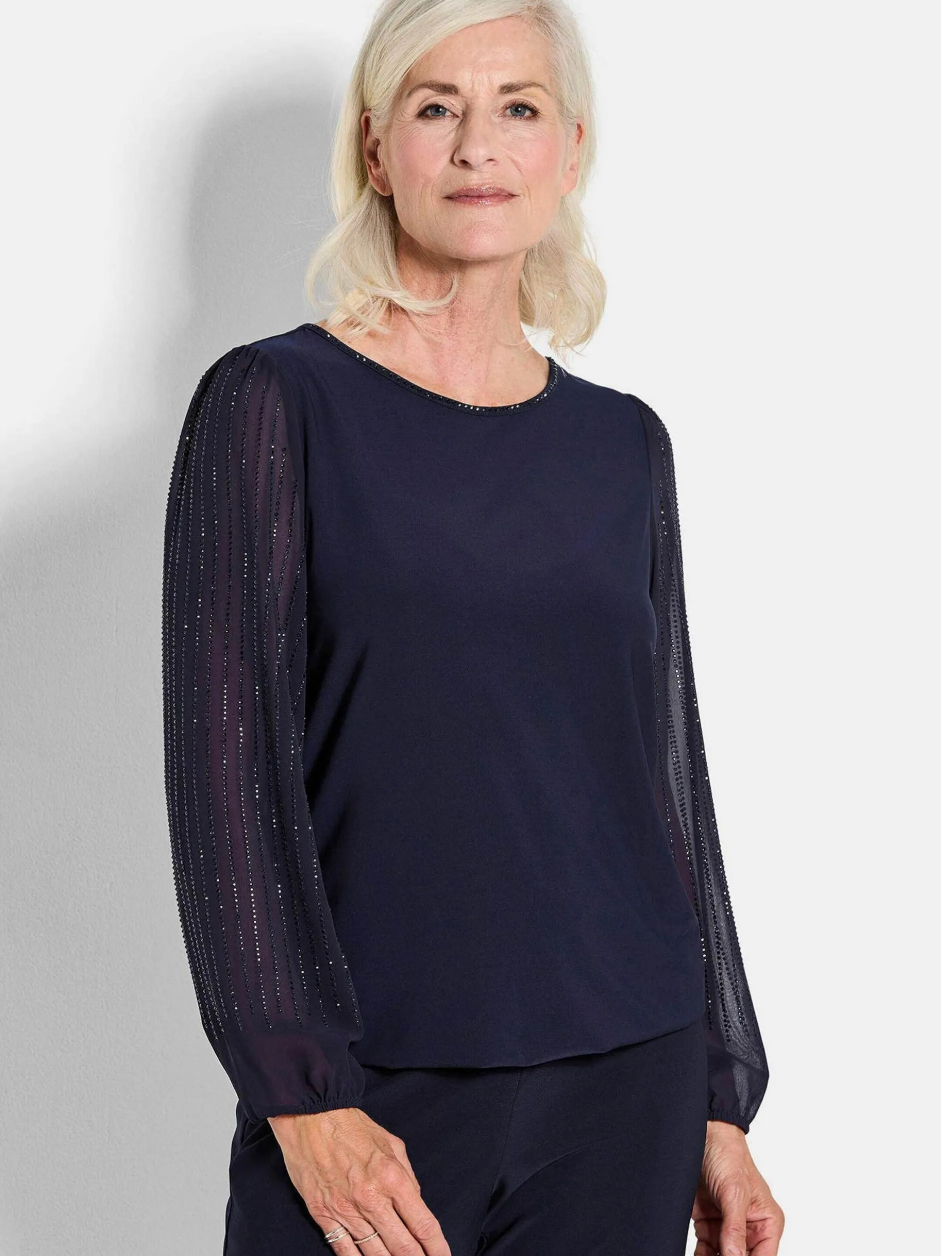 Goldner Damen Langarm-Shirts - Kurzgröße in marine