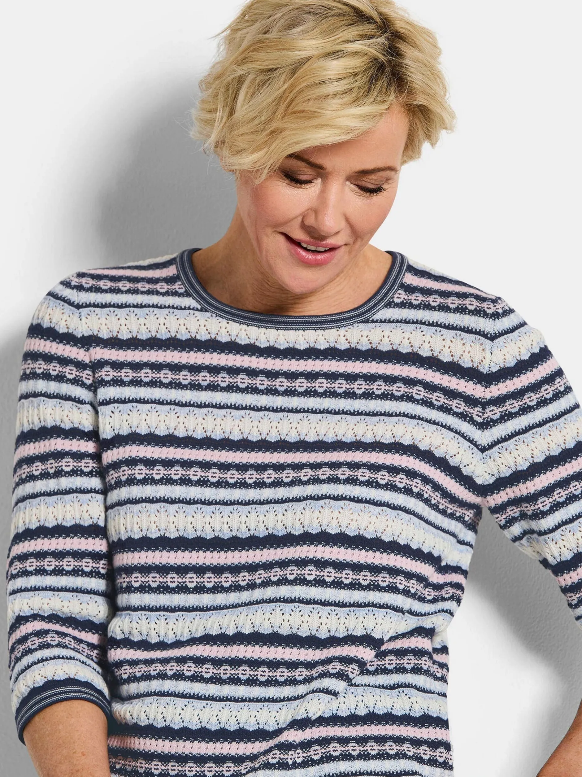 Goldner Damen Pullover in marine - Ausschnitt: Rundhals