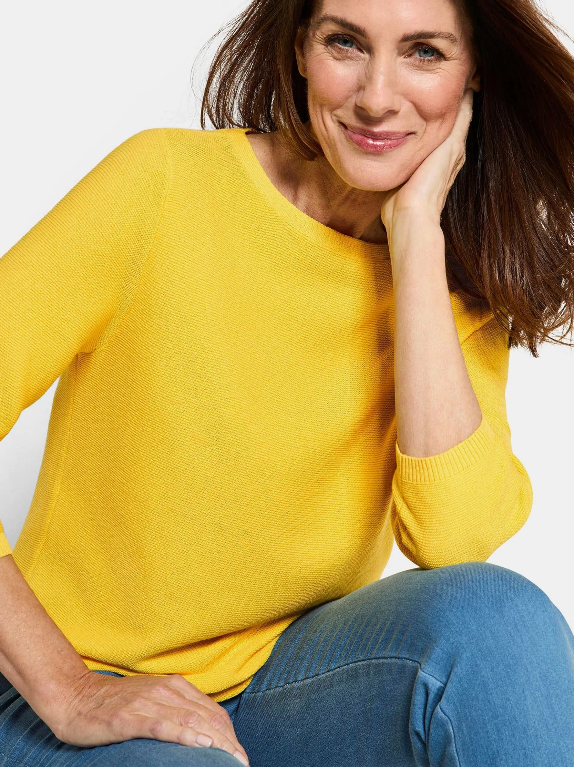 Goldner Damen Pullover - Kurzgröße in gelb