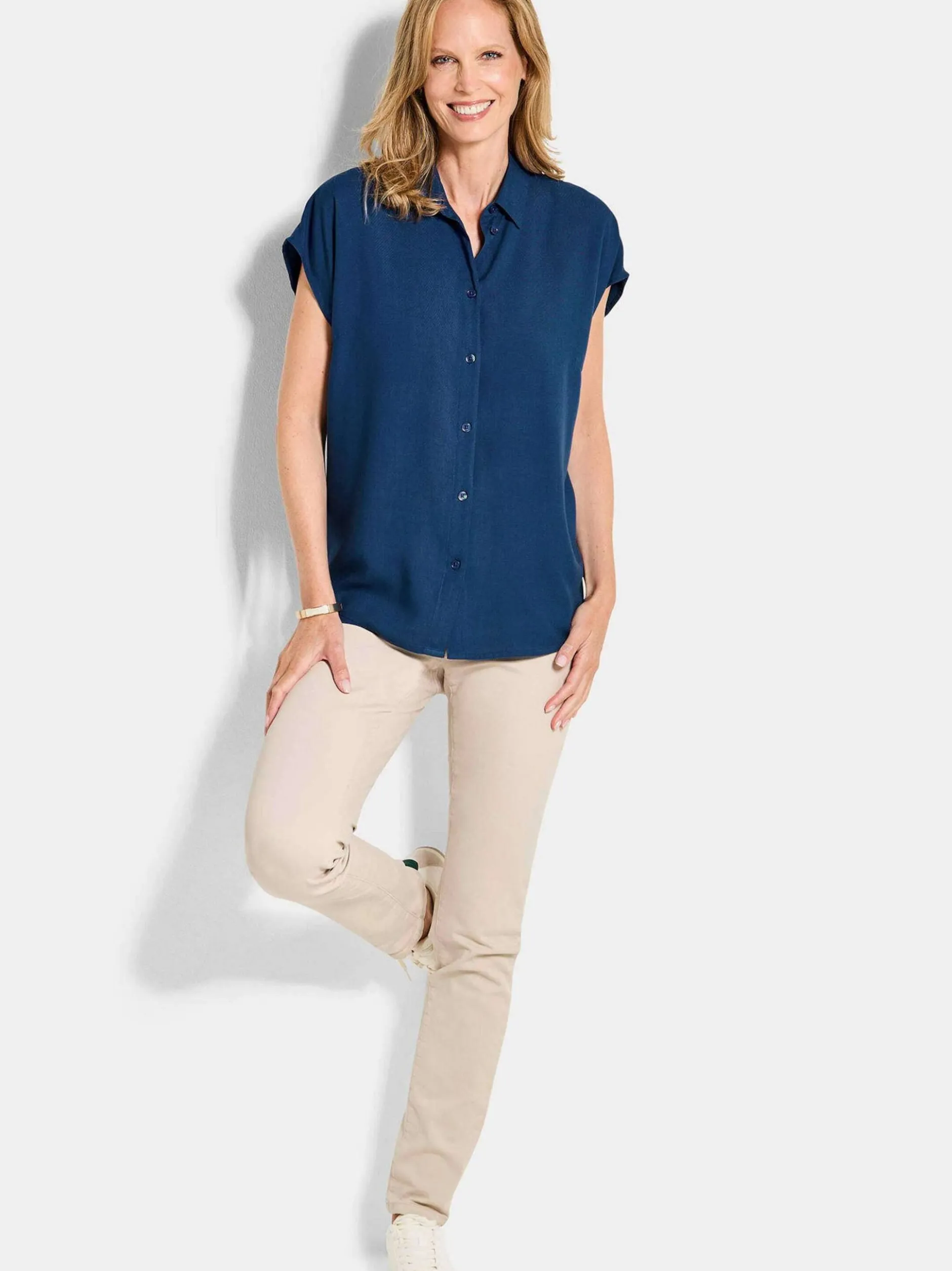 Goldner Damen Sommerblusen - Kurzgröße in blau