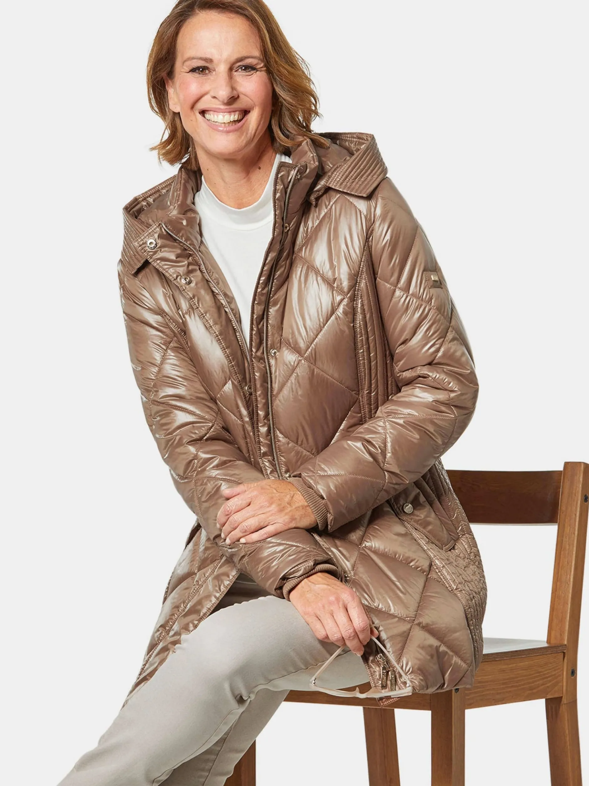 Goldner Damen Steppjacken in camel