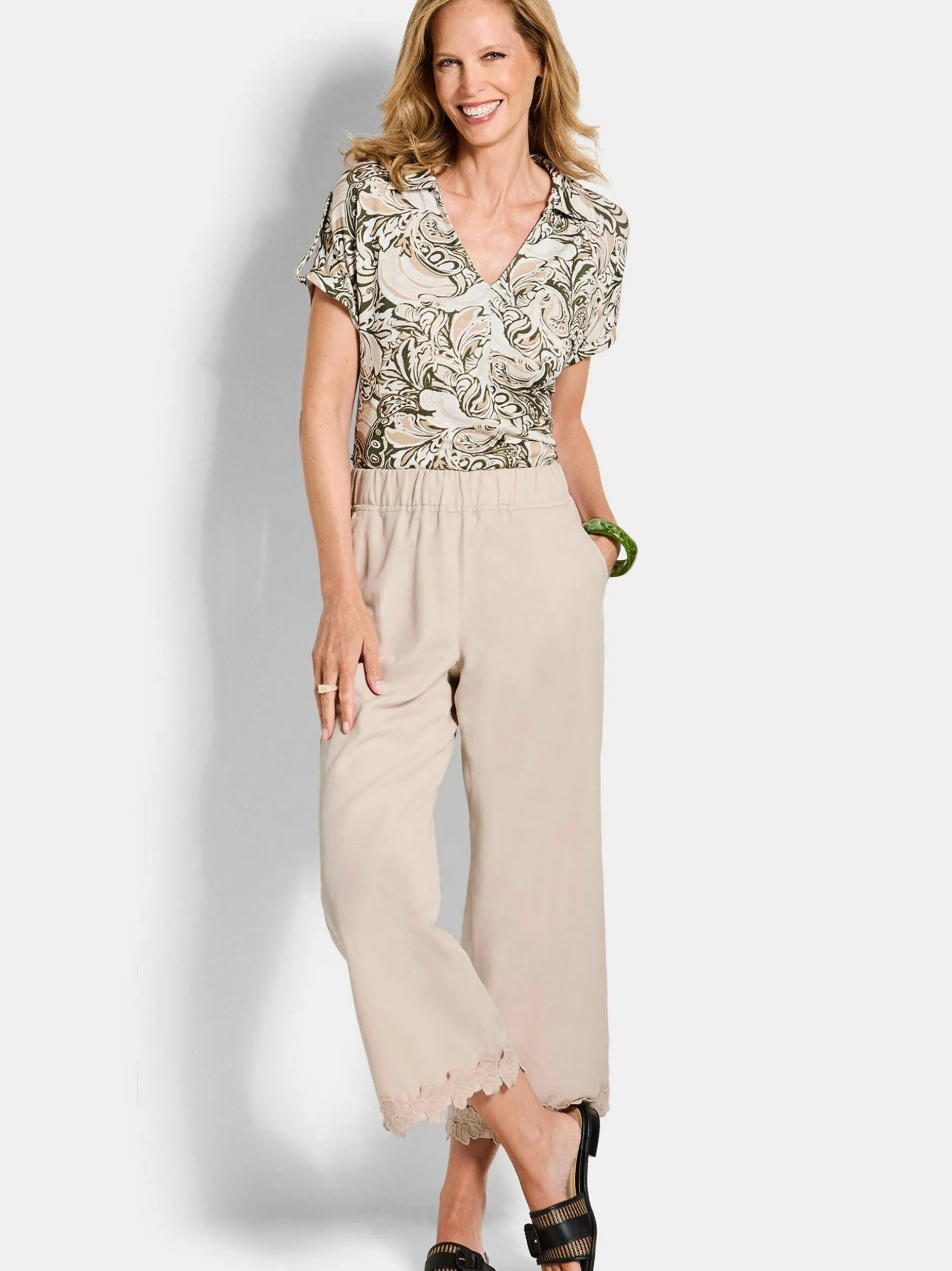 Goldner Damen Stoffhosen in medium stone