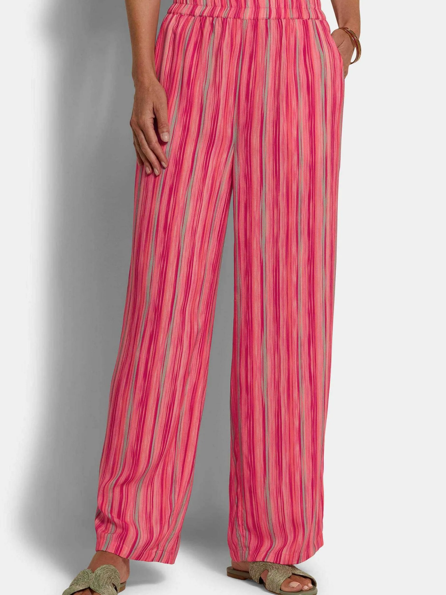 Goldner Damen Stoffhosen - Kurzgröße in pink