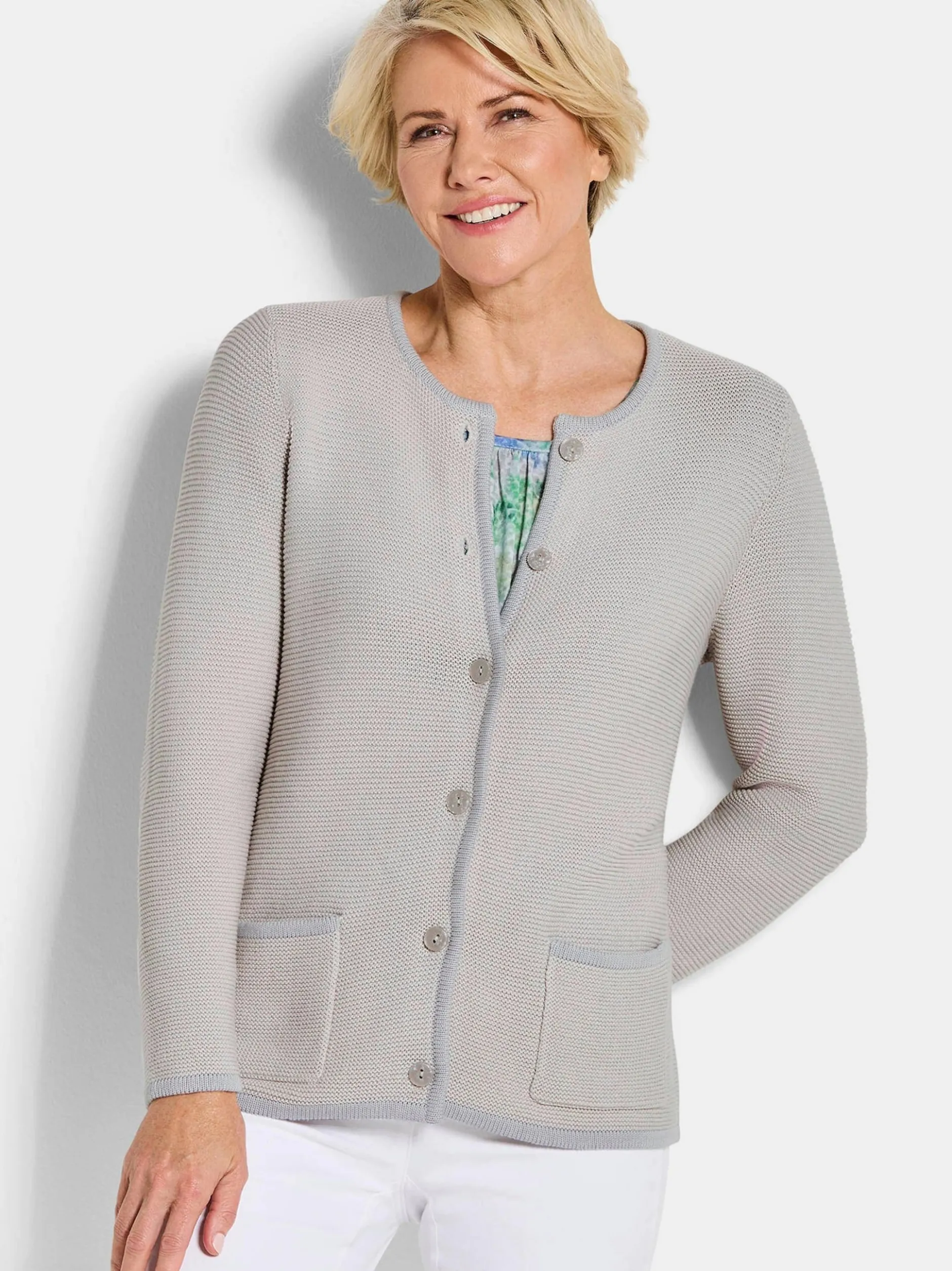 Goldner Damen Strickjacken - Kurzgröße in beige