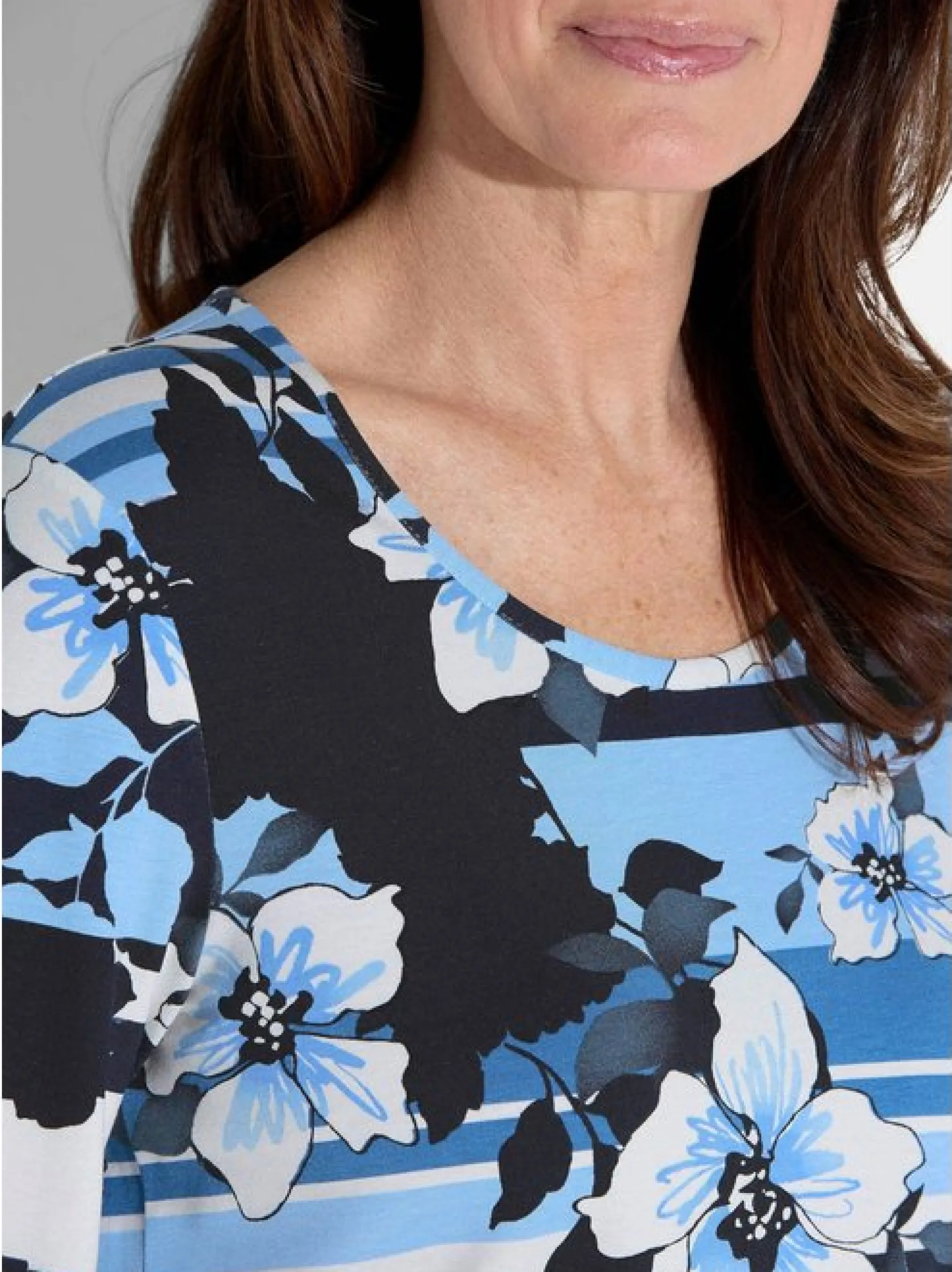 Goldner Damen T-Shirt in blau - Ausschnitt: Rundhals
