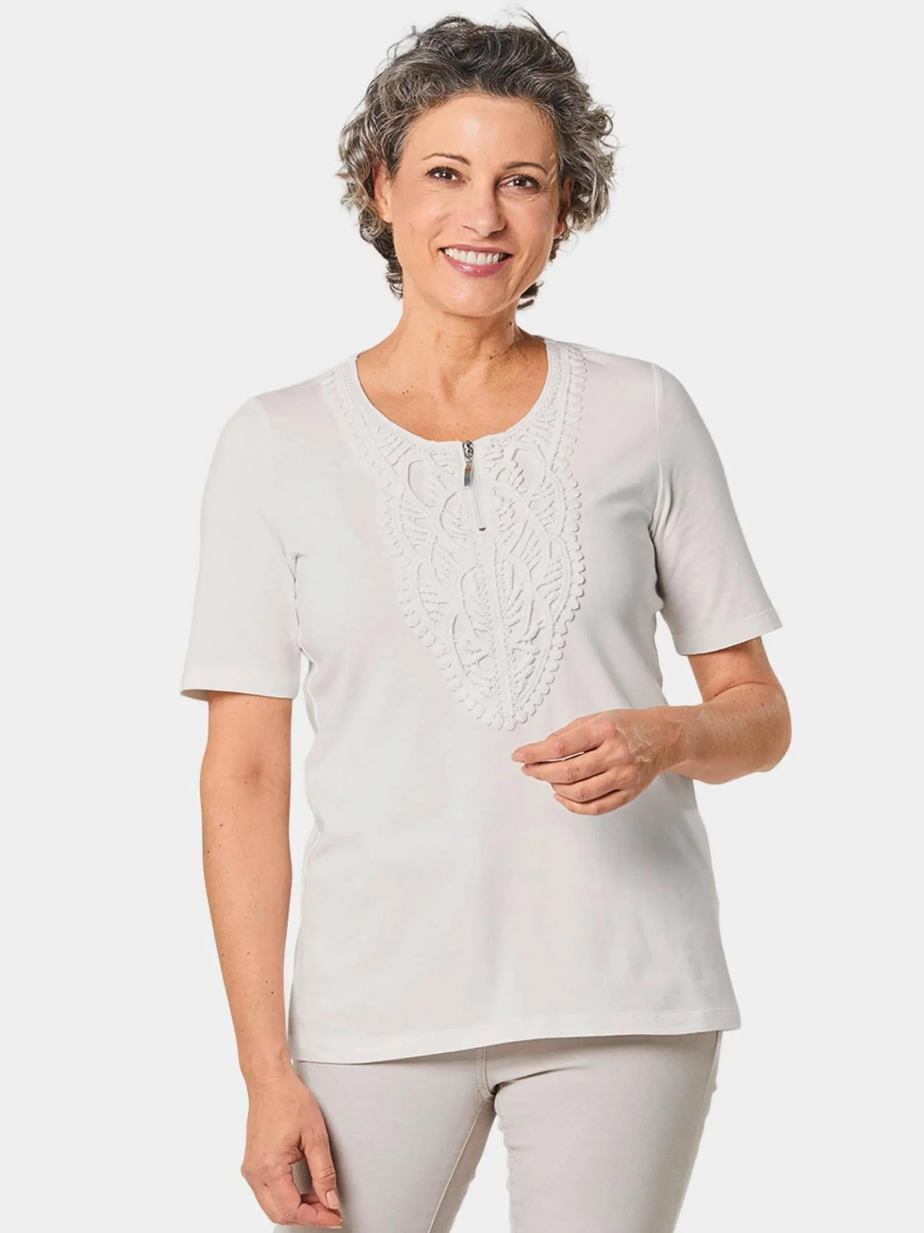 Goldner Damen T-Shirts in weiß - Ausschnitt: Rundhals