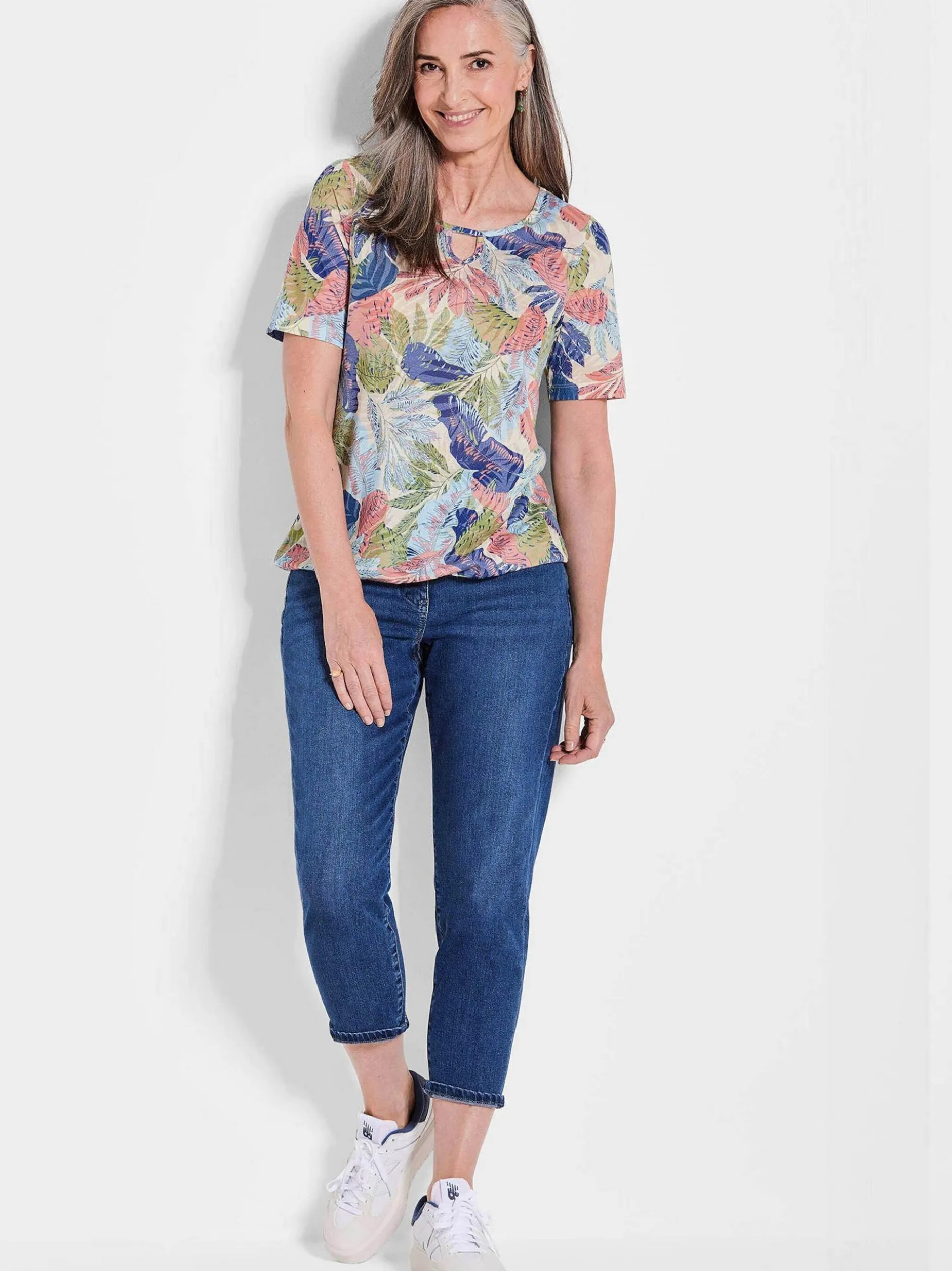 Goldner Damen T-Shirts - Kurzgröße in mehrfarbig