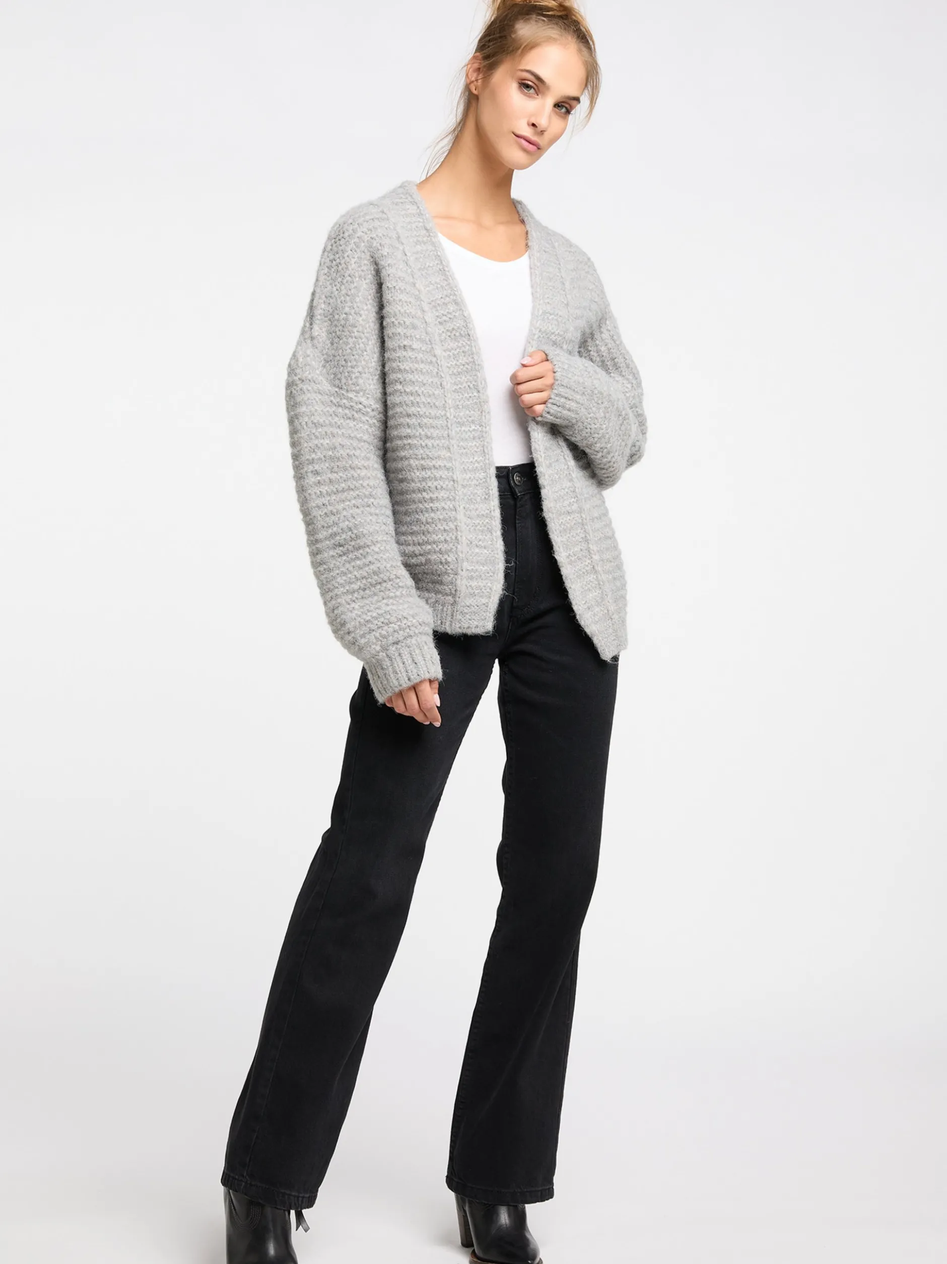 IZIA Damen Strickjacke in hellgrau