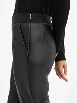 JOOP! Damen Kunstleder-Hose in schwarz - Länge: verkürzt