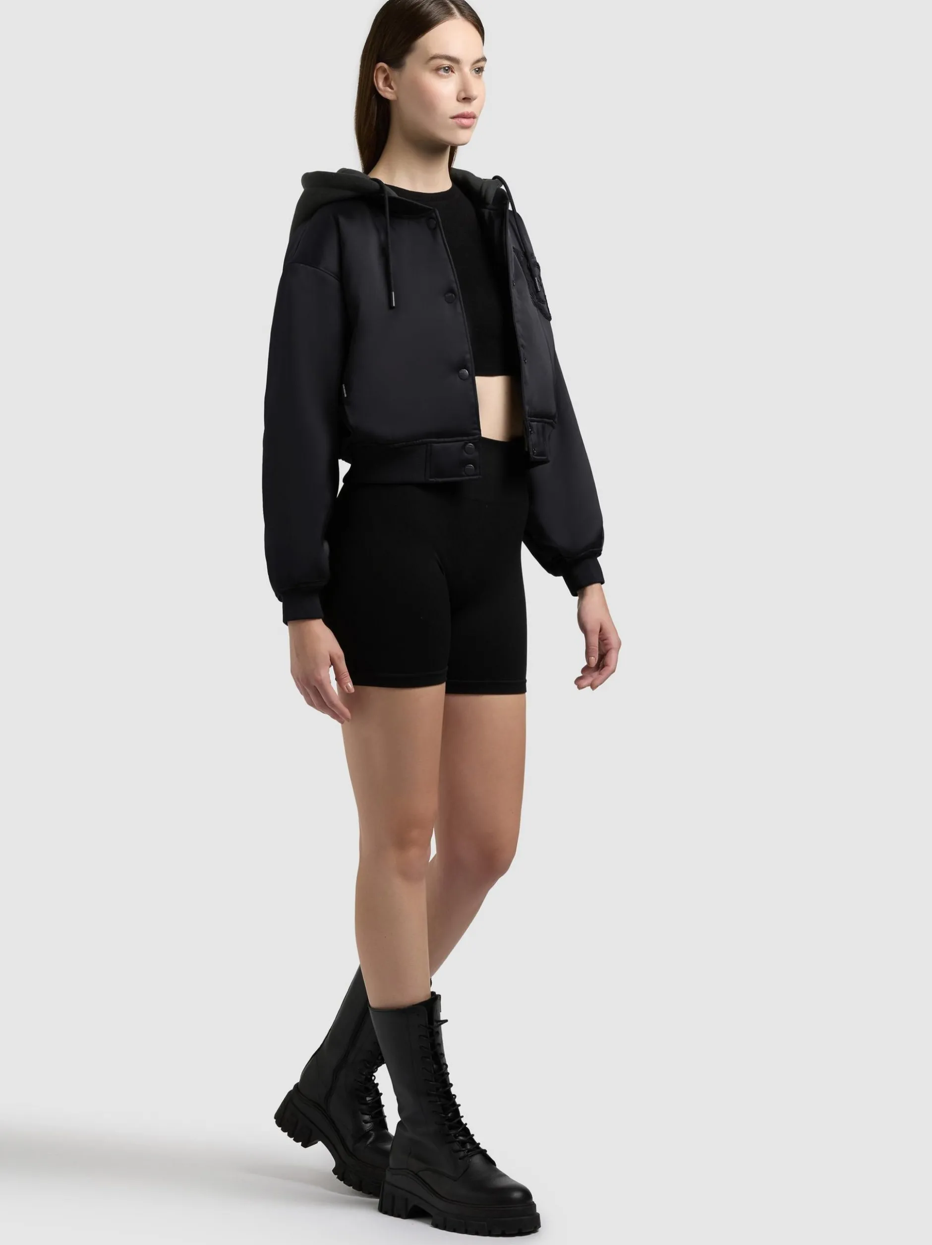 Khujo Damen Collegejacke - Chani in schwarz
