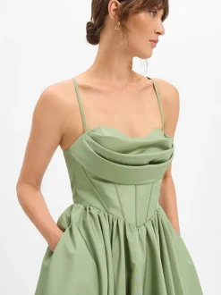 Marie Lund Damen Abendkleid in lind - Ärmel: ohne Arm