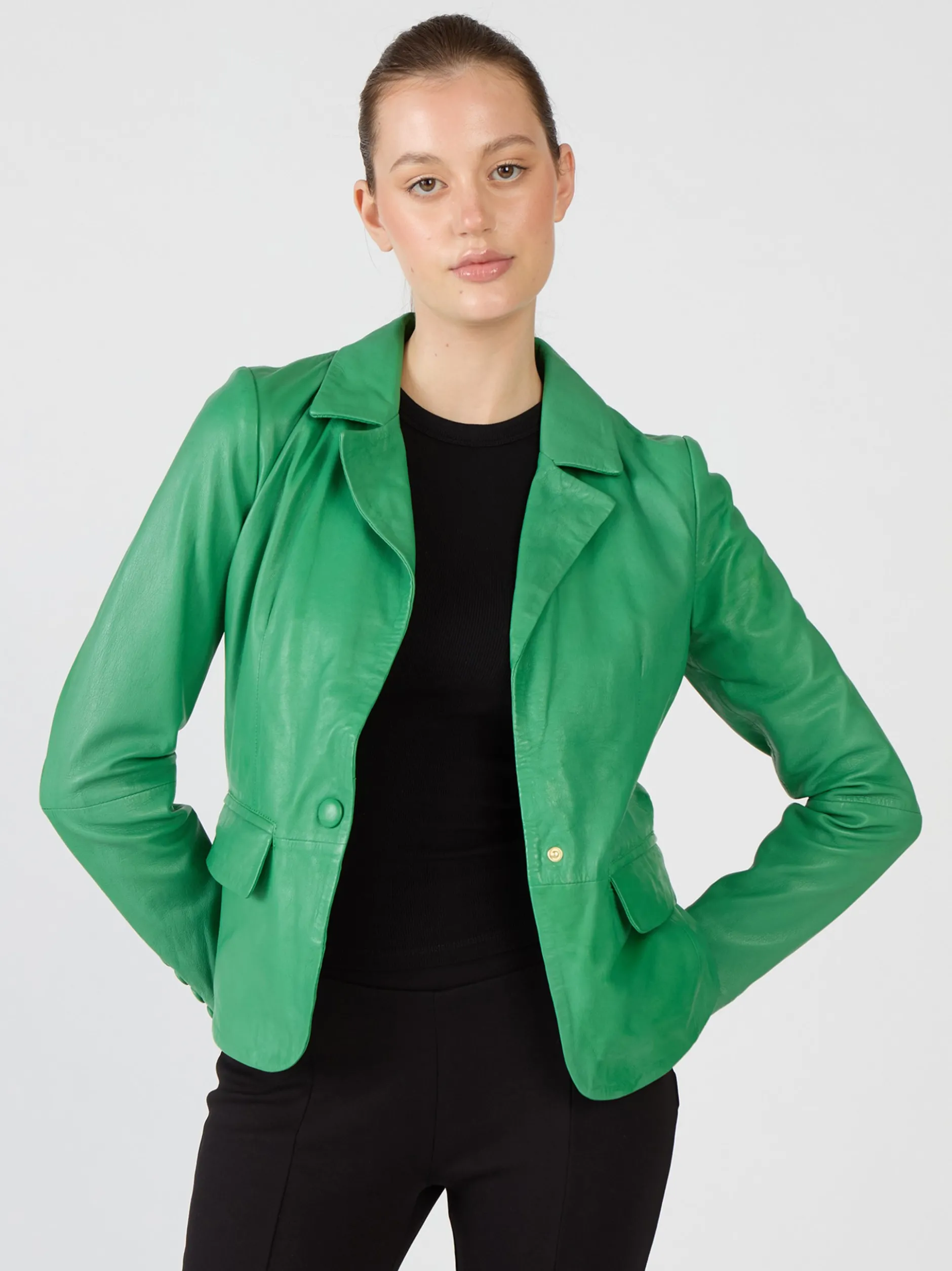 Maze Damen Lederblazer in grün