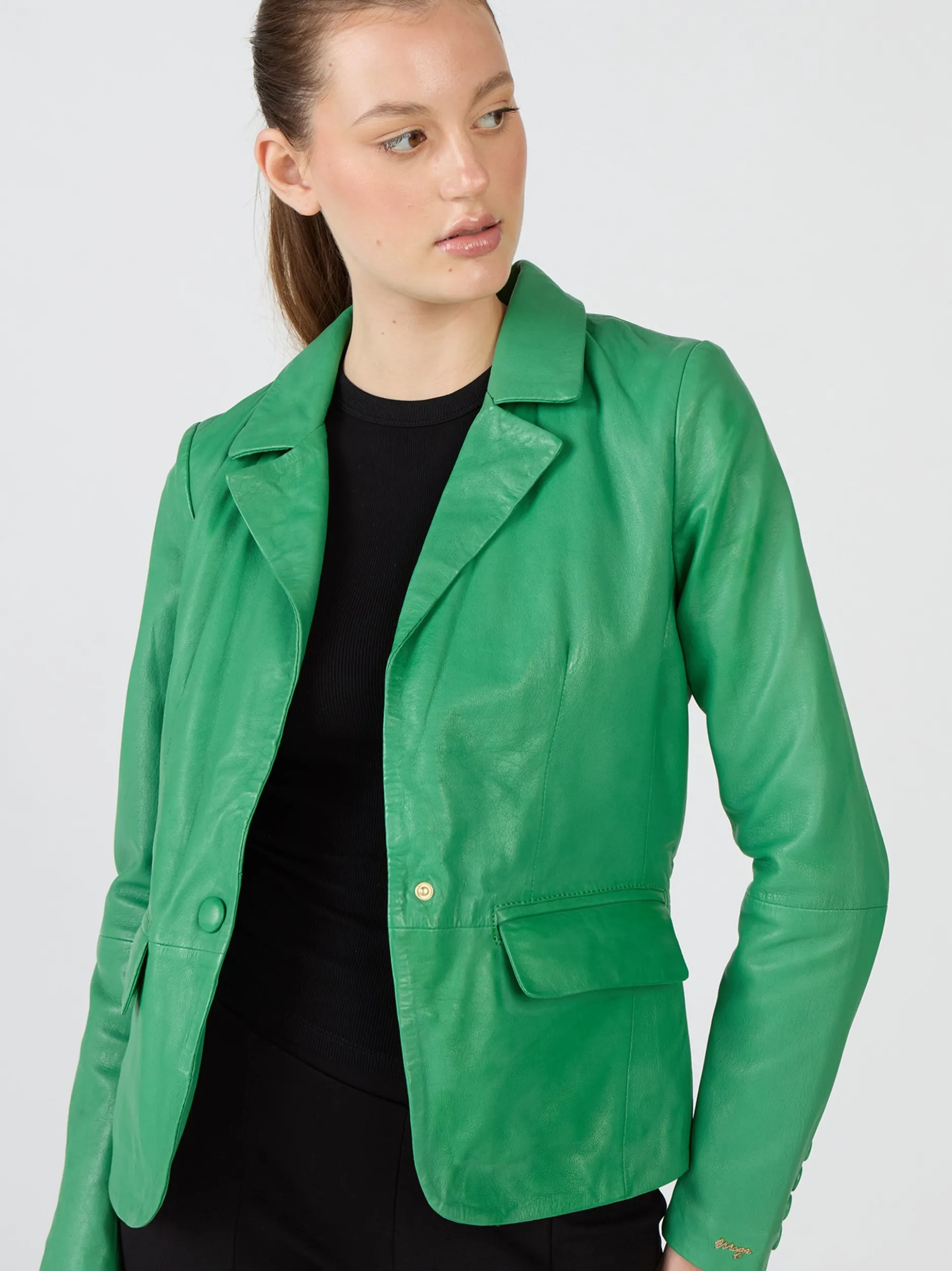 Maze Damen Lederblazer in grün