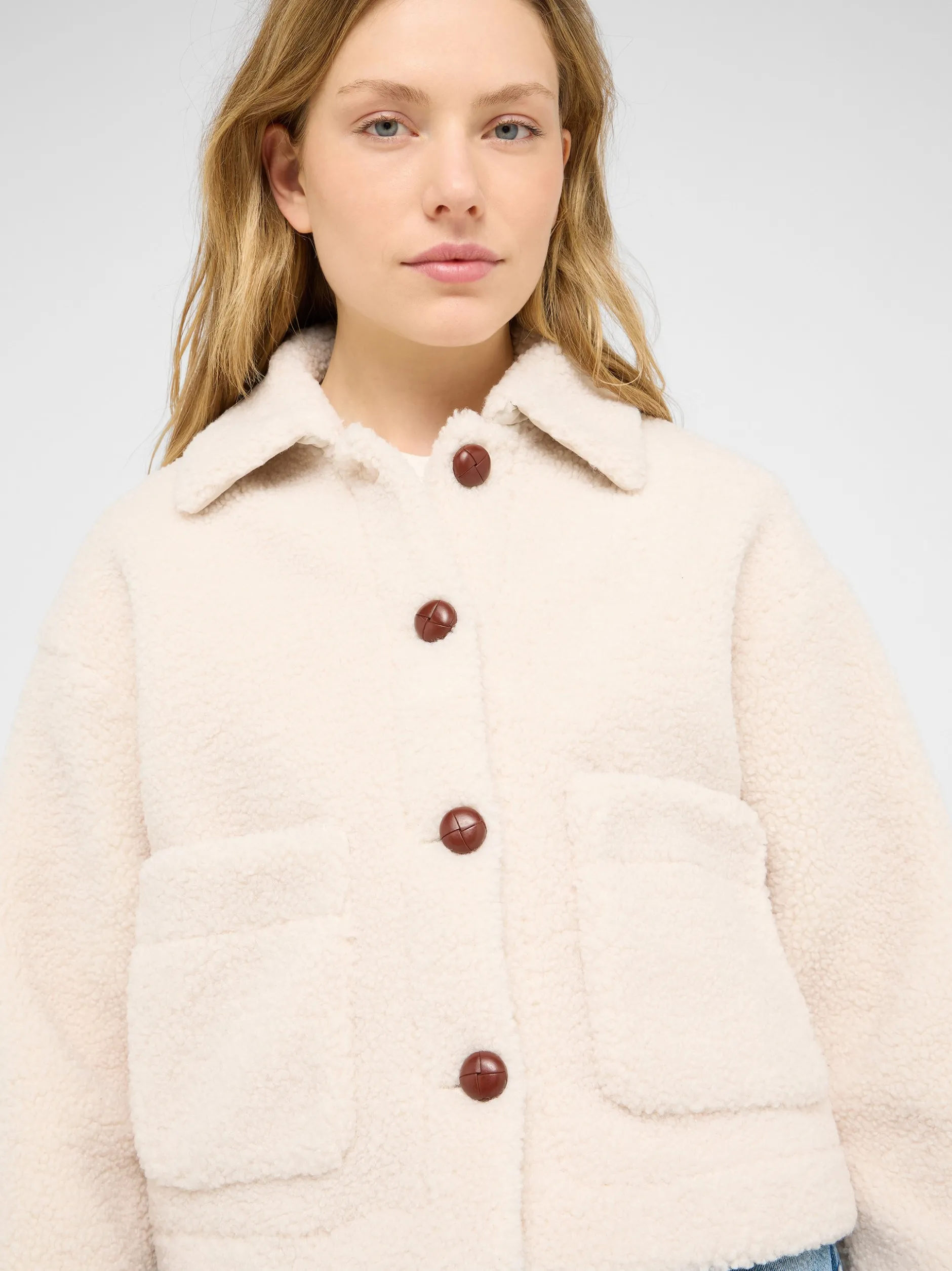 Mustang Damen Kastenjacke in ecru