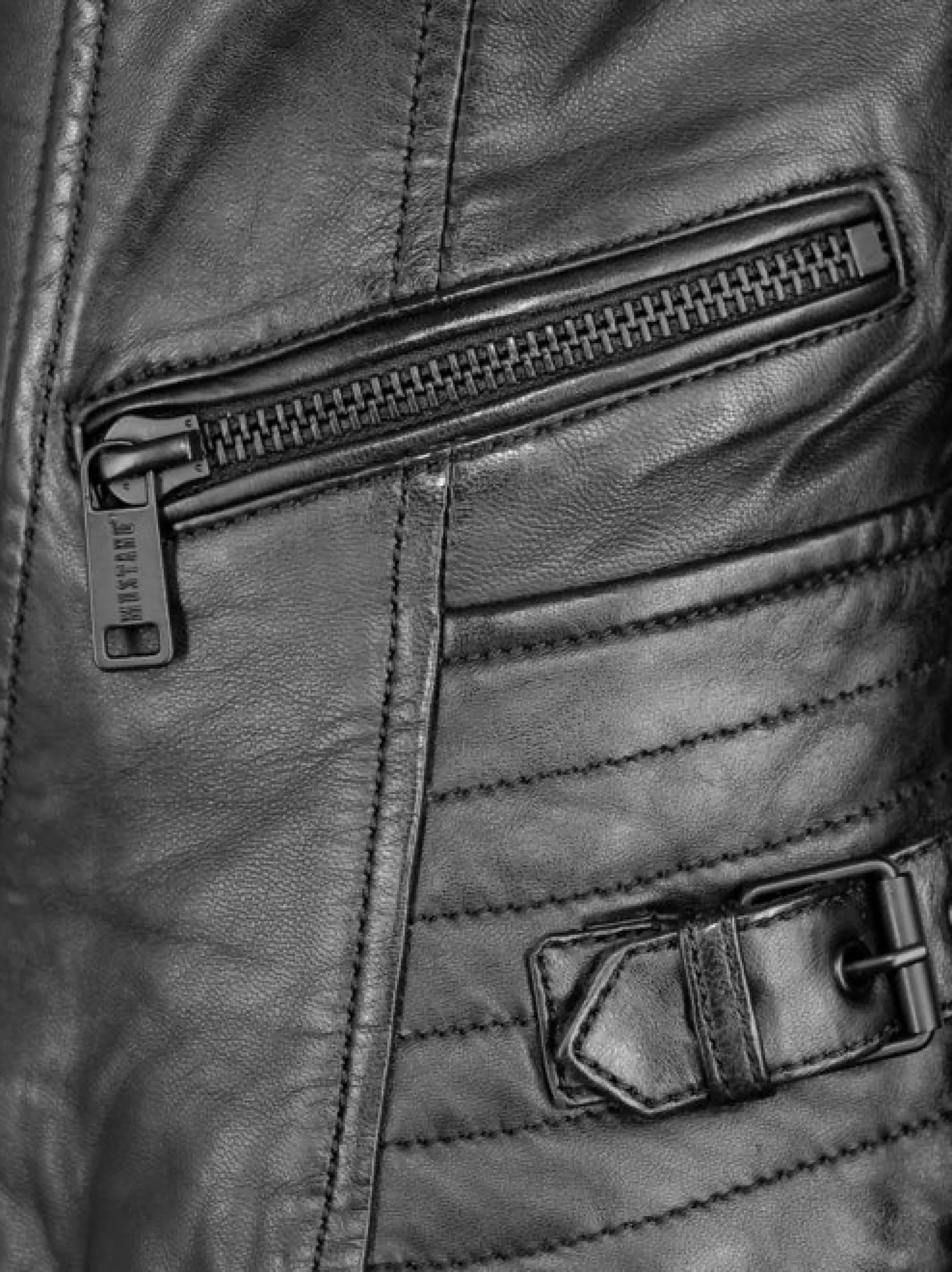 Mustang Damen Lederjacke in schwarz