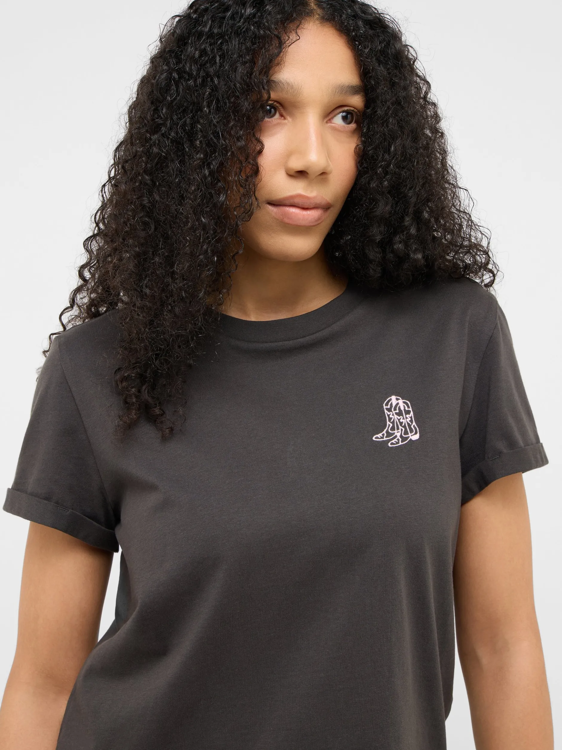 Mustang Damen T-Shirt in schwarz - Ausschnitt: Rundhals
