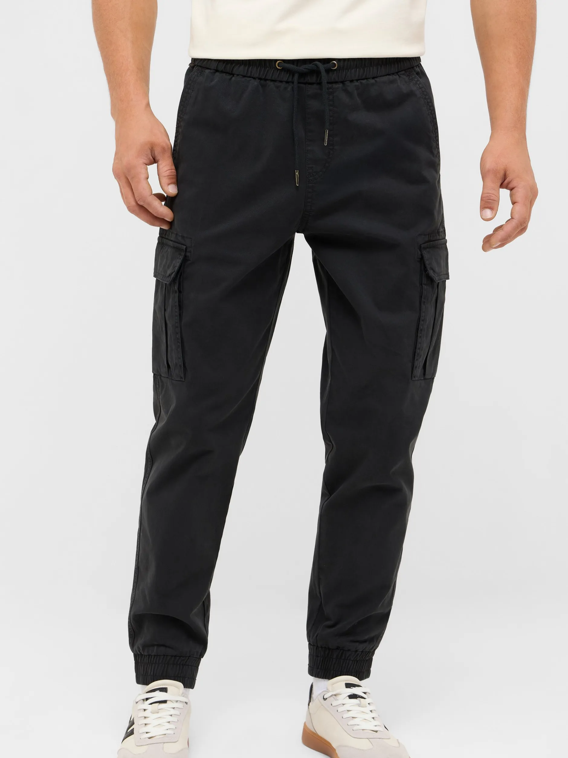 Mustang Herren Cargo Hose in schwarz
