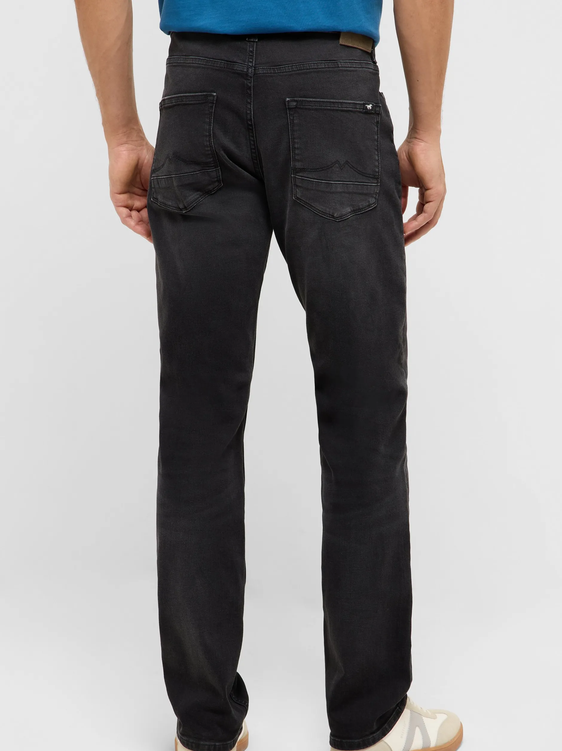 Mustang Herren Jeans in schwarz