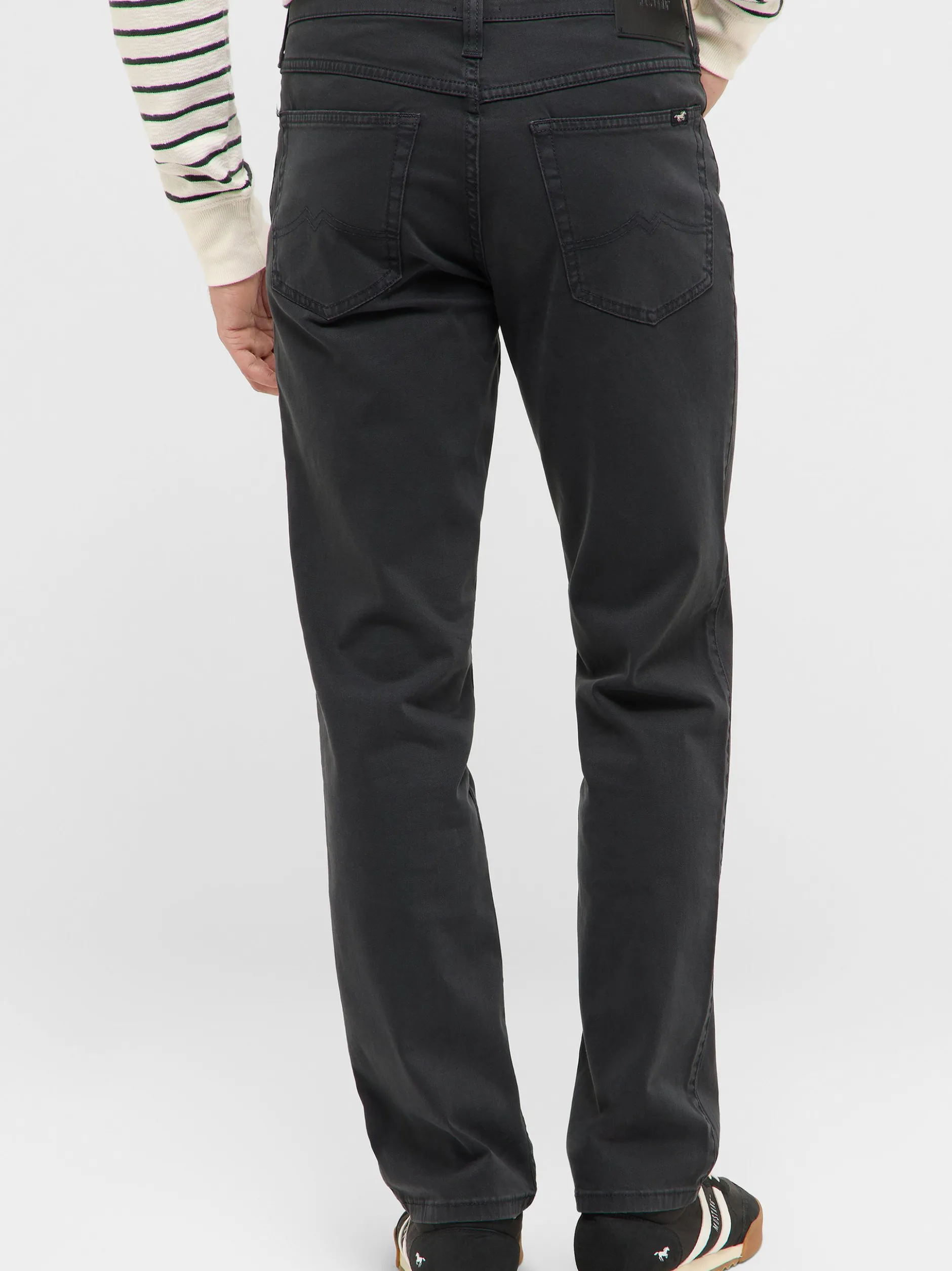 Mustang Herren Jeans in schwarz