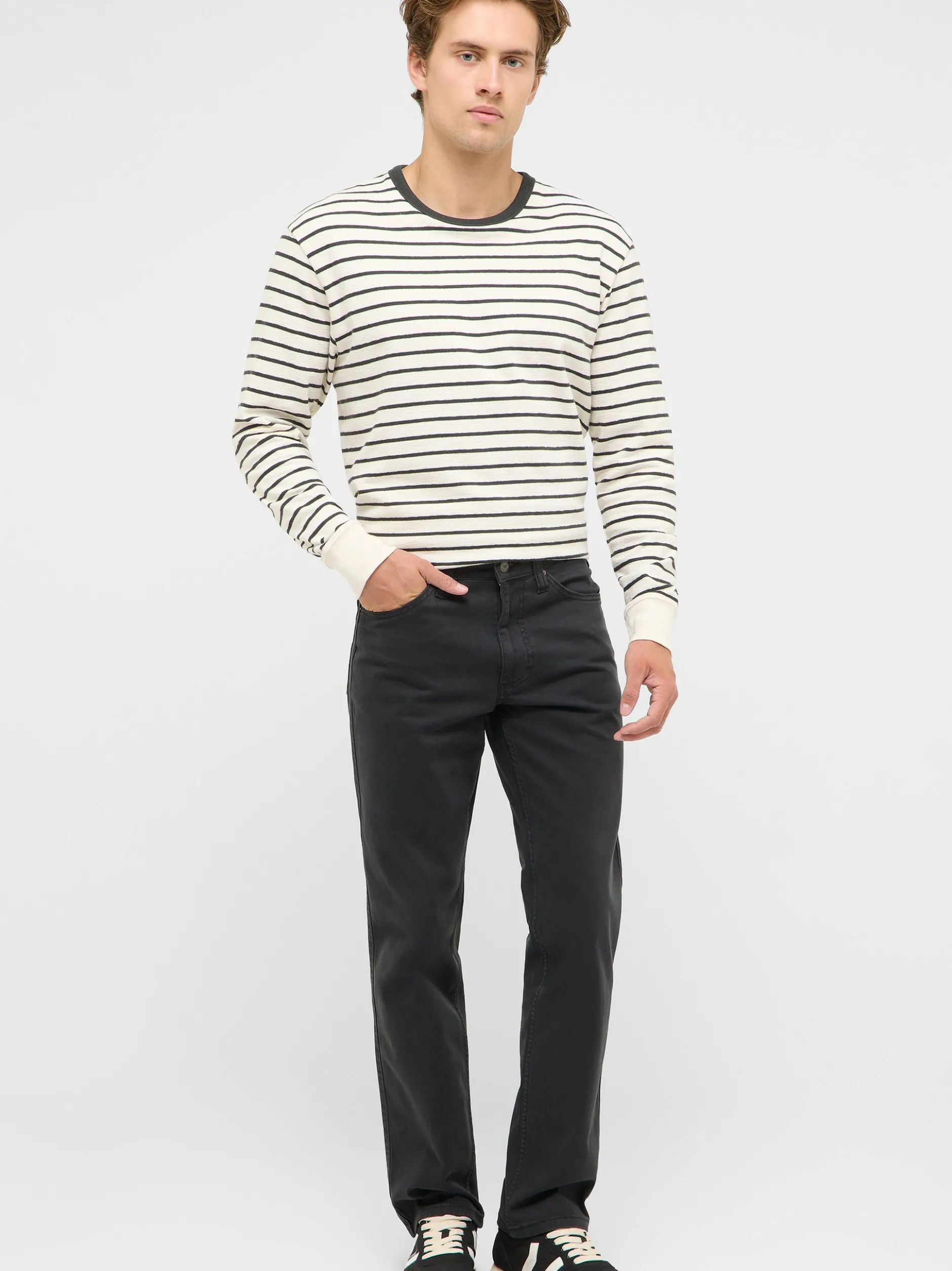 Mustang Herren Jeans in schwarz