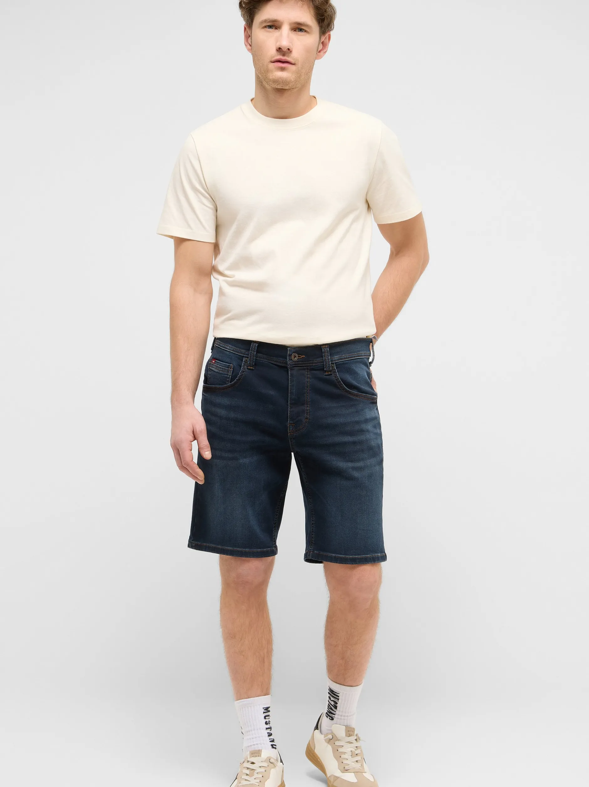 Mustang Herren Jeansshorts in dark stone
