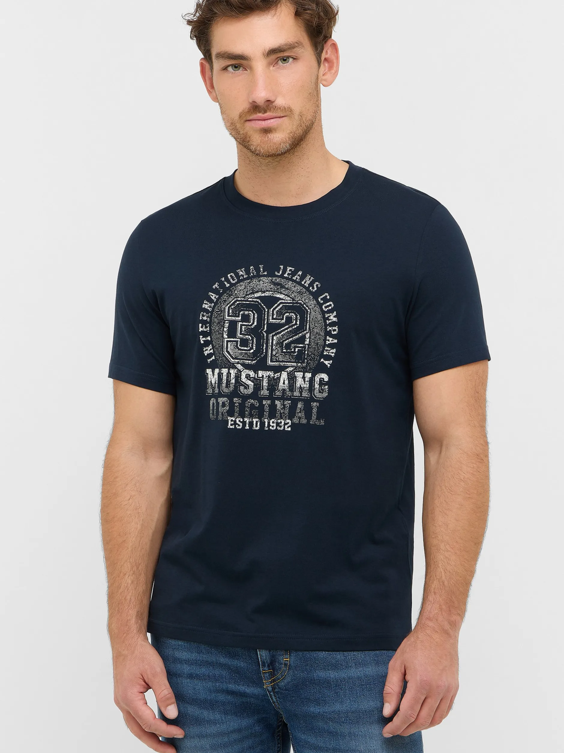 Mustang Herren T-Shirt in blau - Ausschnitt: Rundhals