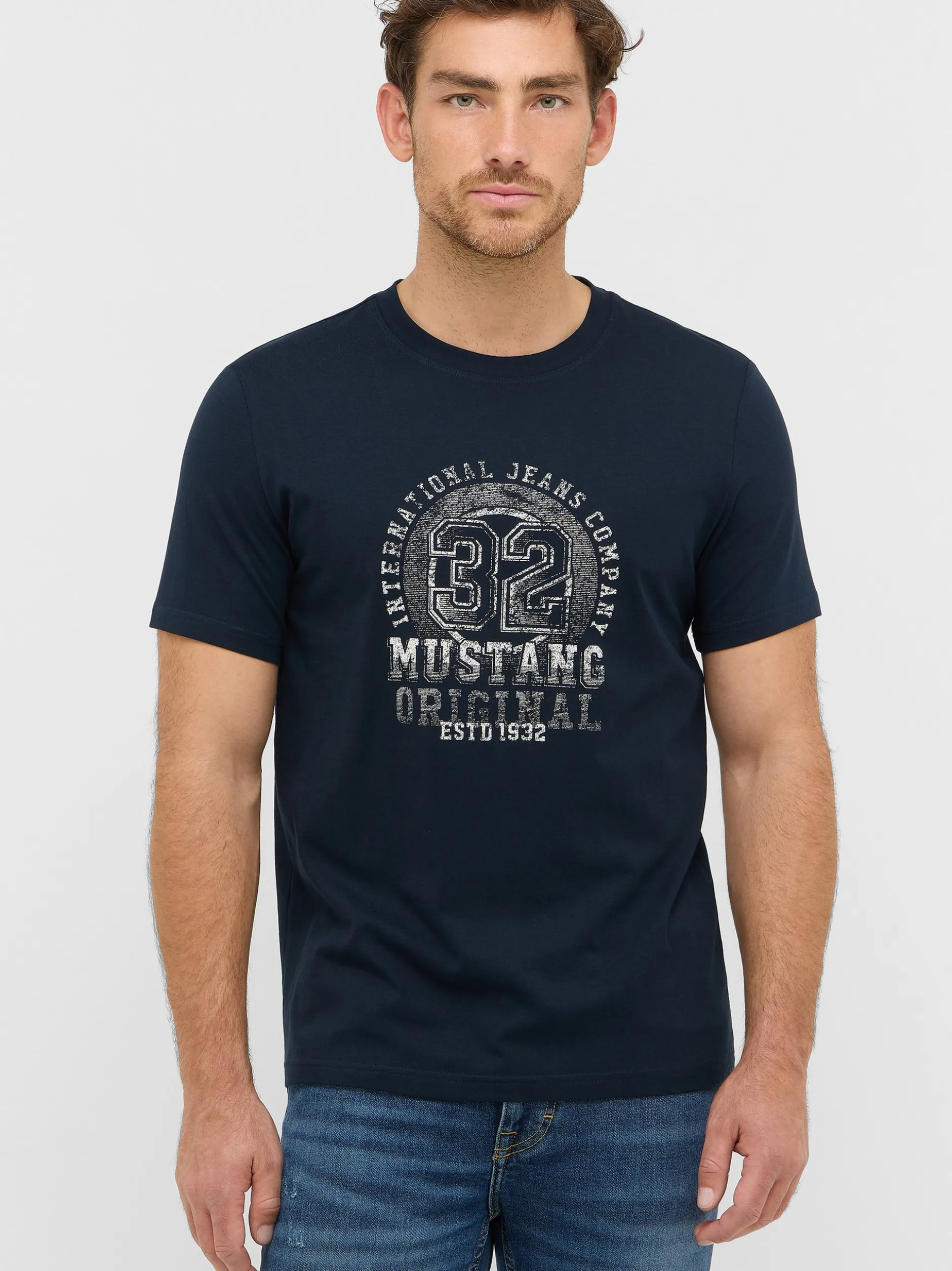 Mustang Herren T-Shirt in blau - Ausschnitt: Rundhals